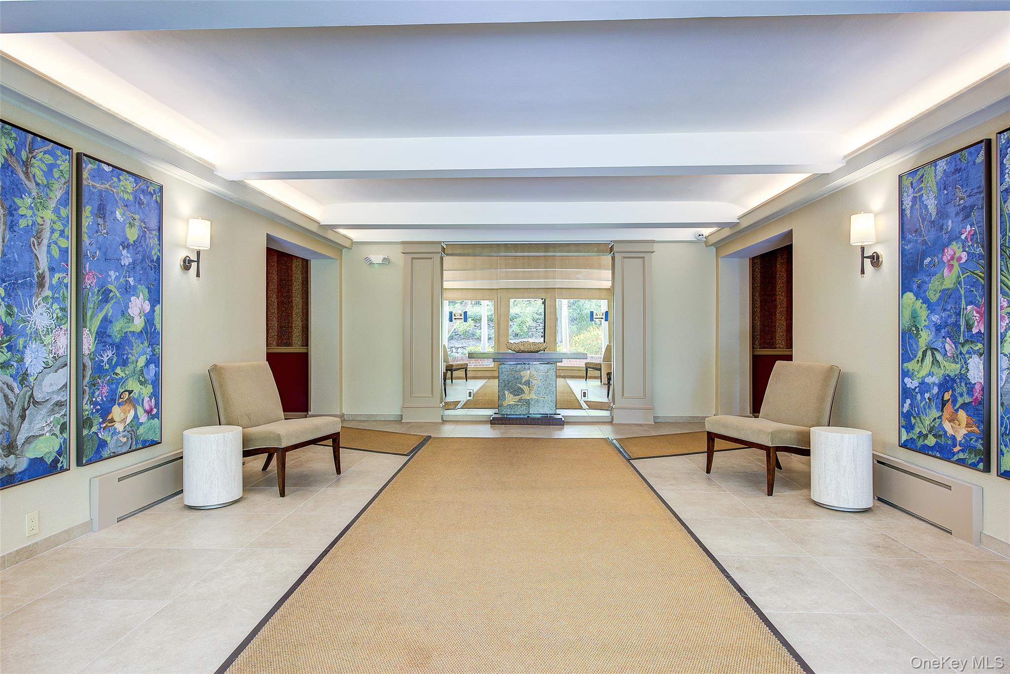 #3 photo, 2 Town House Place, Great Neck , NY 11021