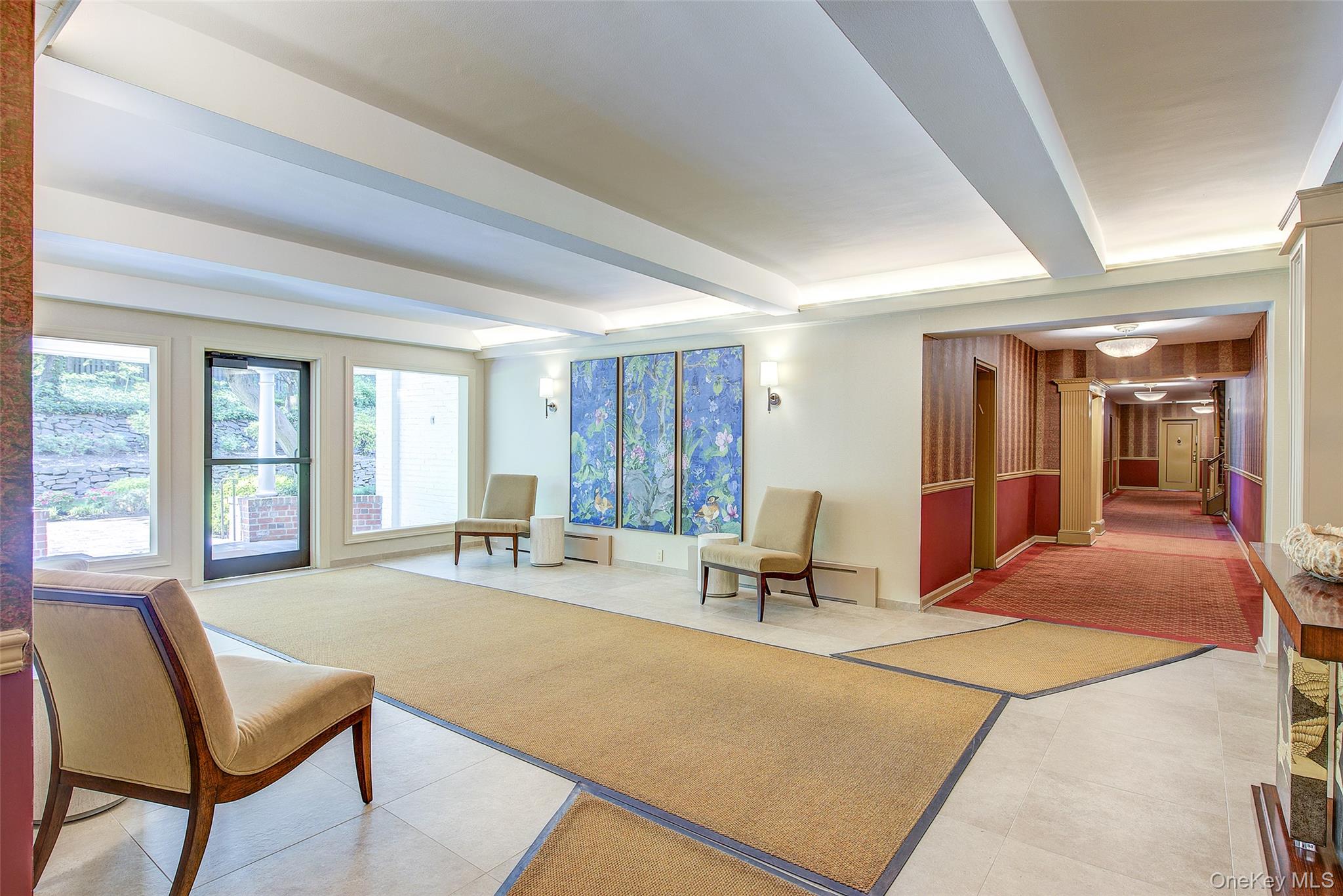 #4 photo, 2 Town House Place, Great Neck , NY 11021