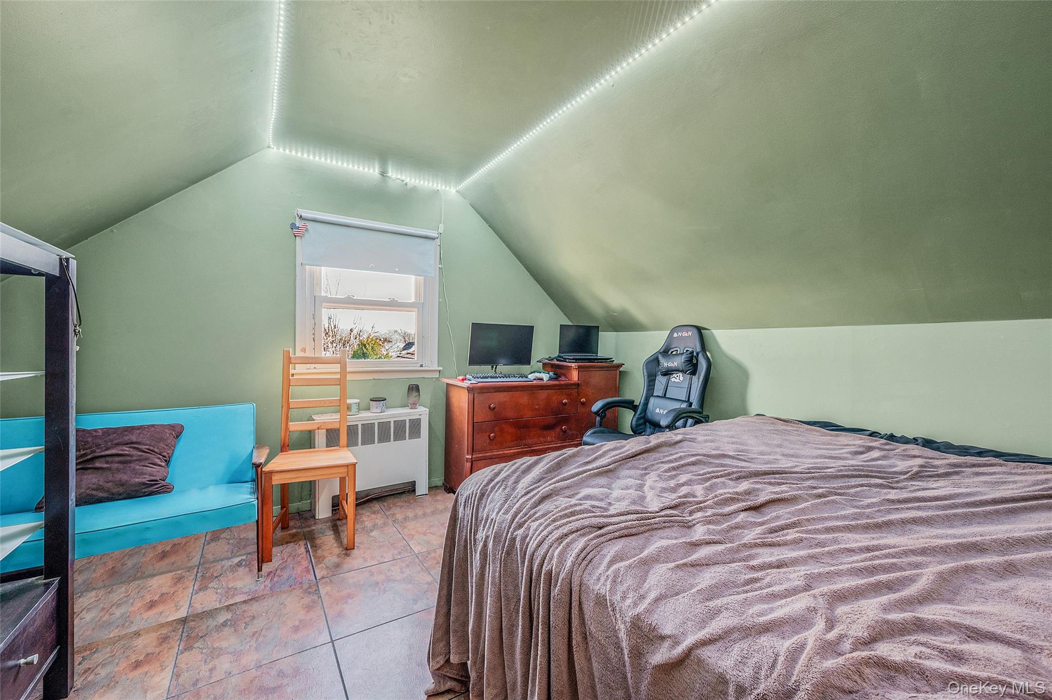 #16 photo, 360 Arcadia Drive, سوفولك West Islip , NY 11795