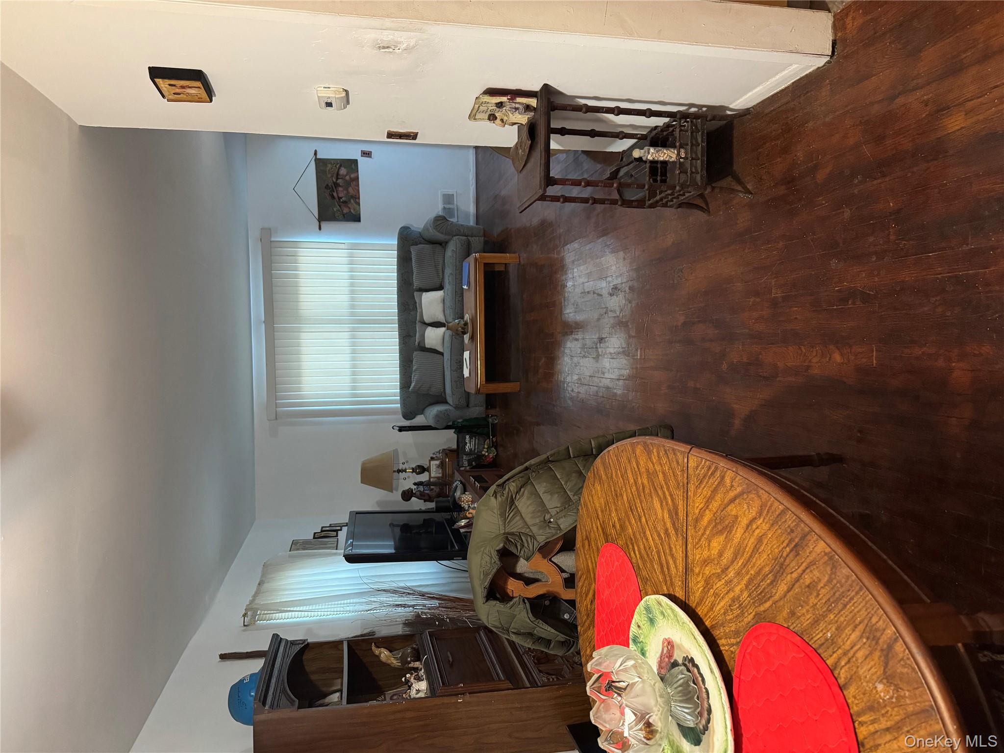 #4 photo, 98 Clinton Avenue, New Rochelle , NY 10801