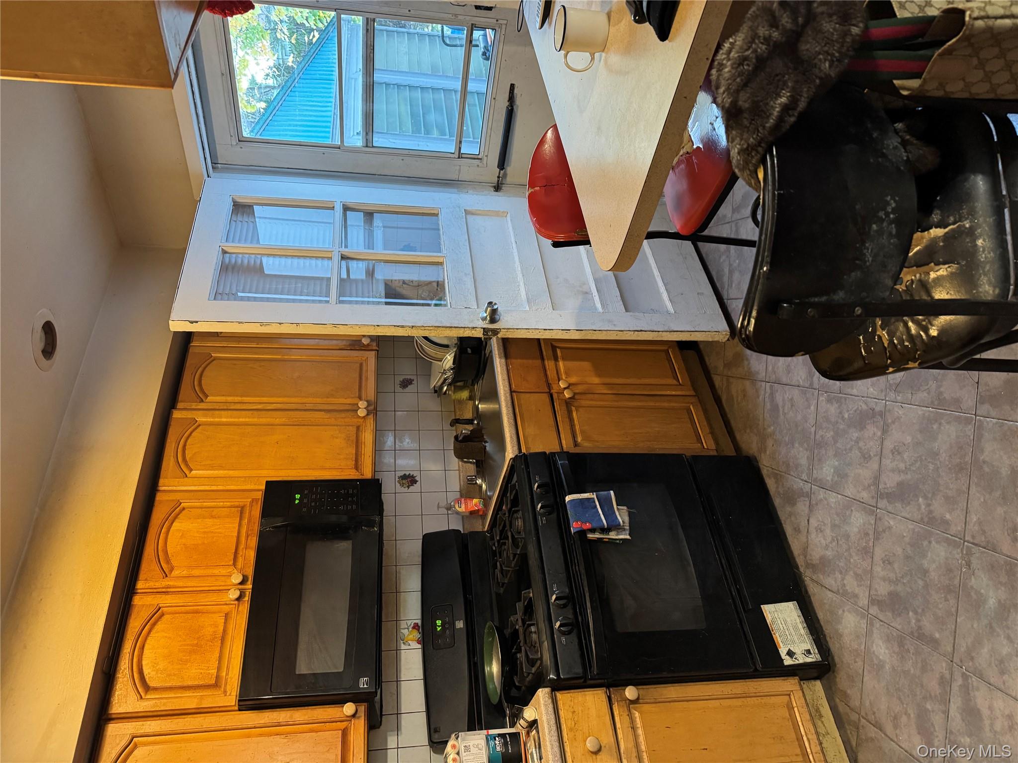 #5 photo, 98 Clinton Avenue, New Rochelle , NY 10801