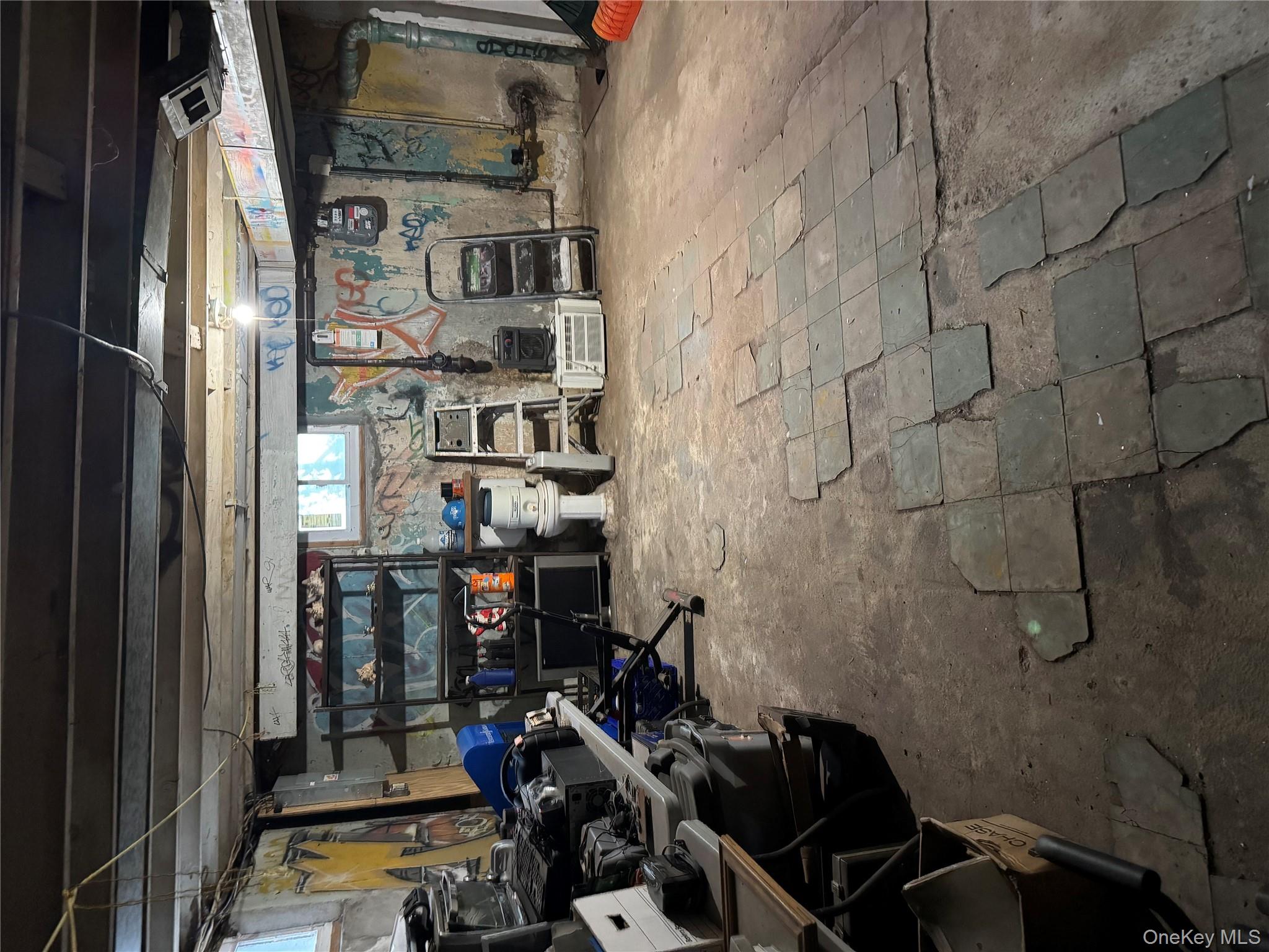 #6 photo, 98 Clinton Avenue, New Rochelle , NY 10801