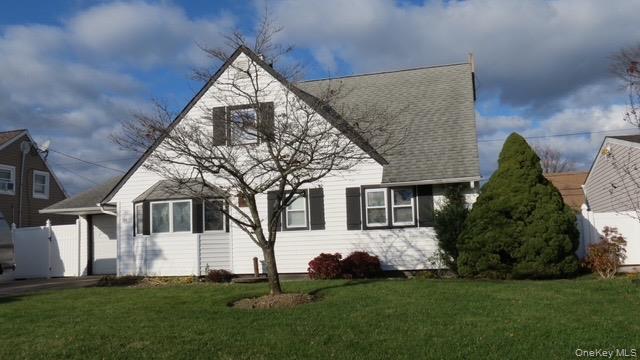 #1 photo, 113 Abbey Lane, Levittown , NY 11756