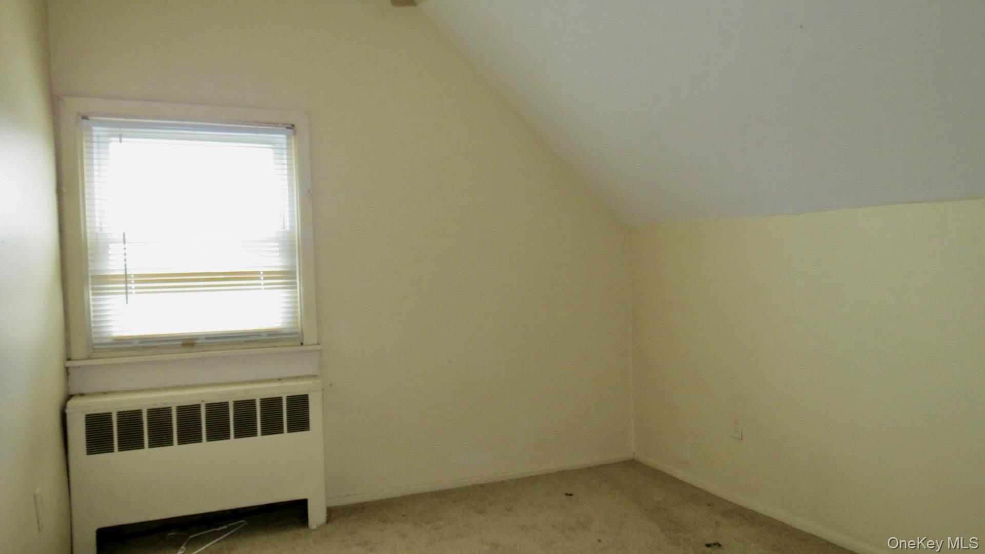 #10 photo, 113 Abbey Lane, Levittown , NY 11756