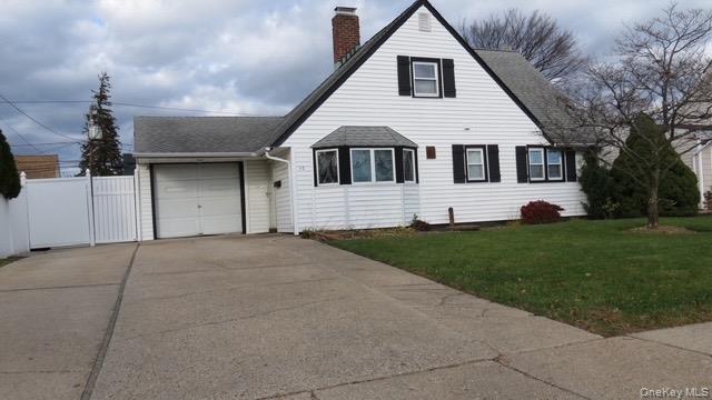 #2 photo, 113 Abbey Lane, Levittown , NY 11756