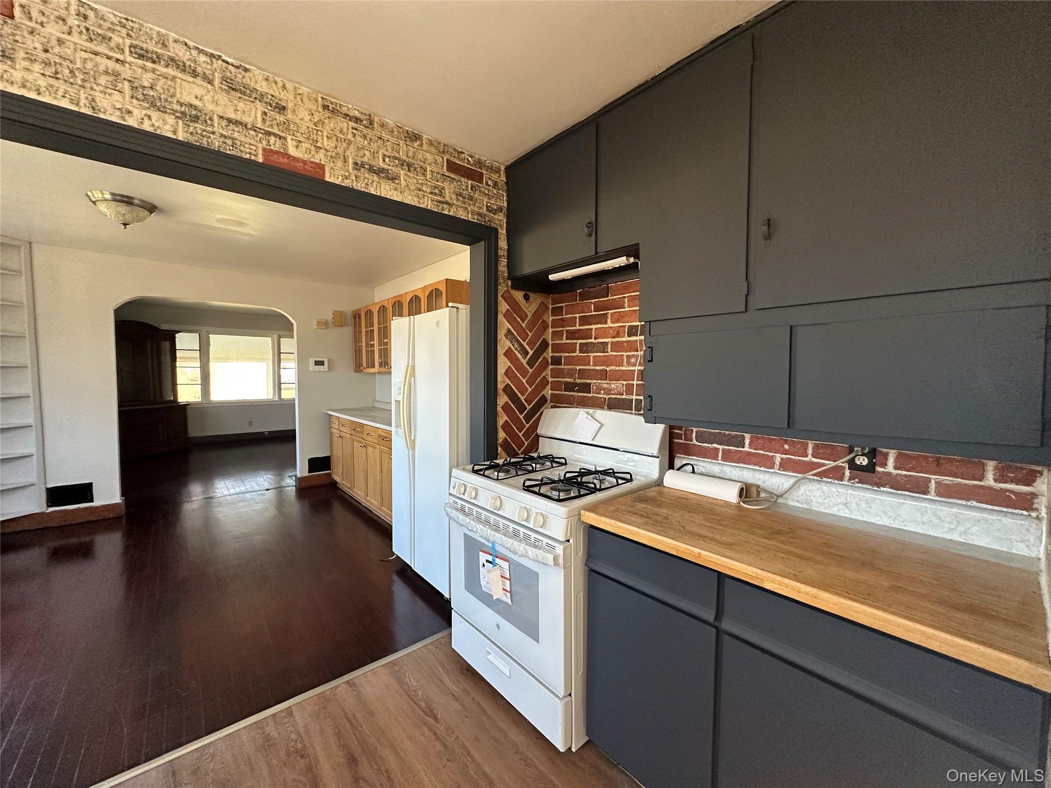 #8 photo, 496 Bloomingburg Road, Middletown , NY 10940