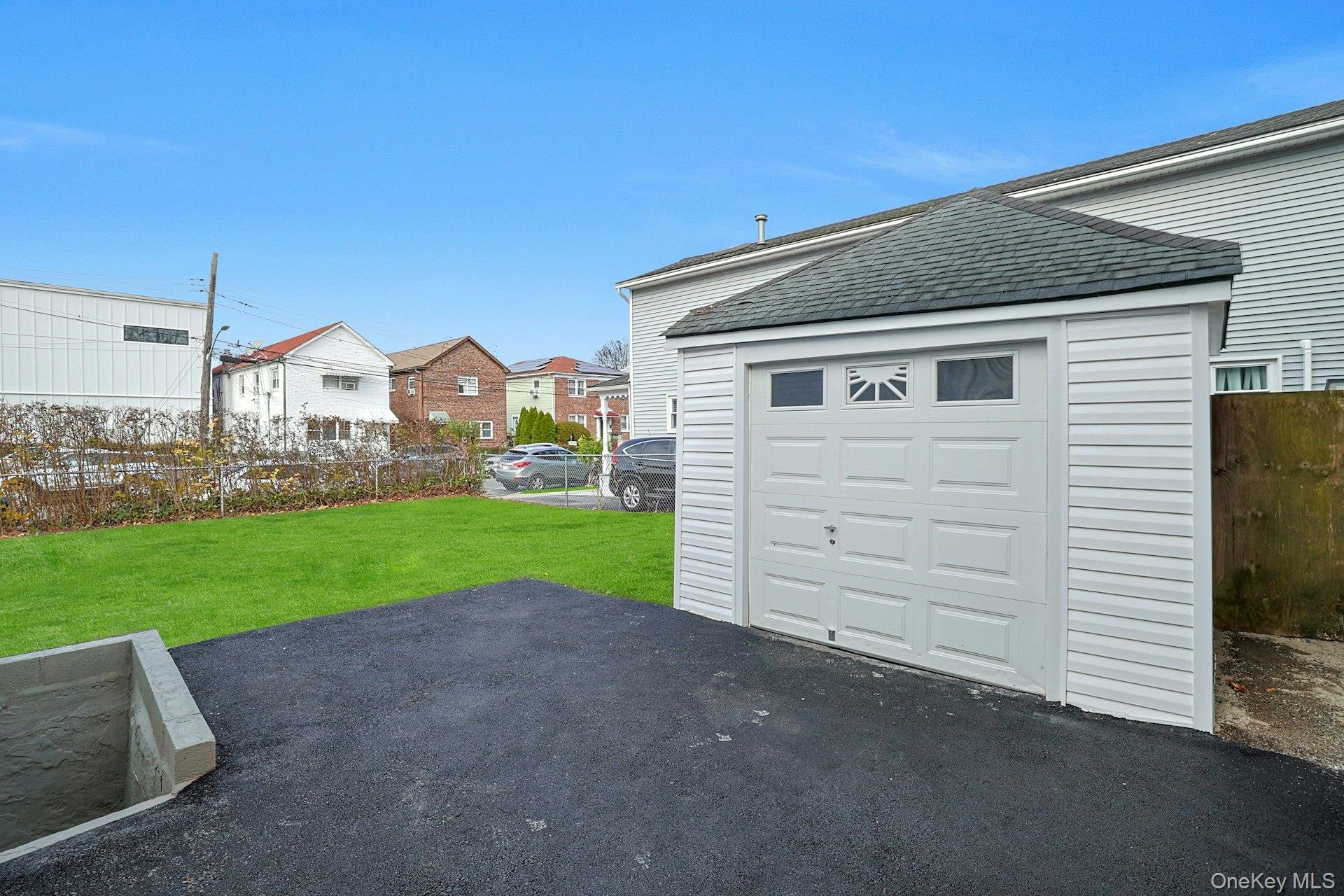 #9 photo, 119 6th Street, Pelham , NY 10803