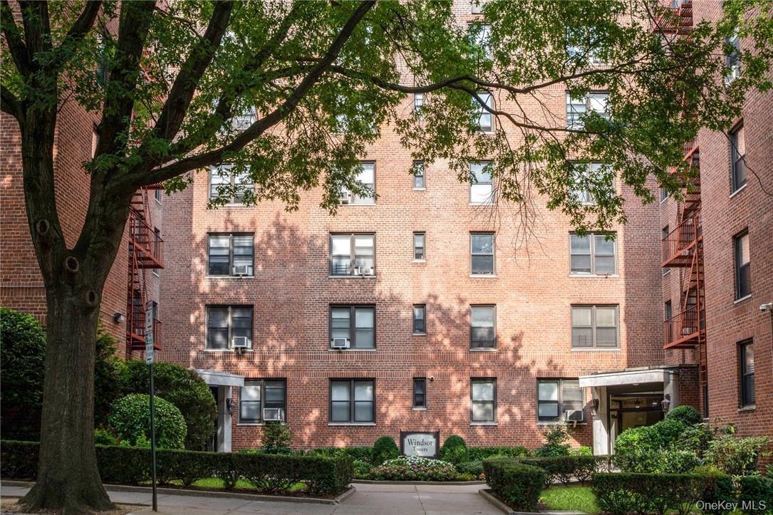 #3 photo, 4 Windsor Terrace, White Plains , NY 10601