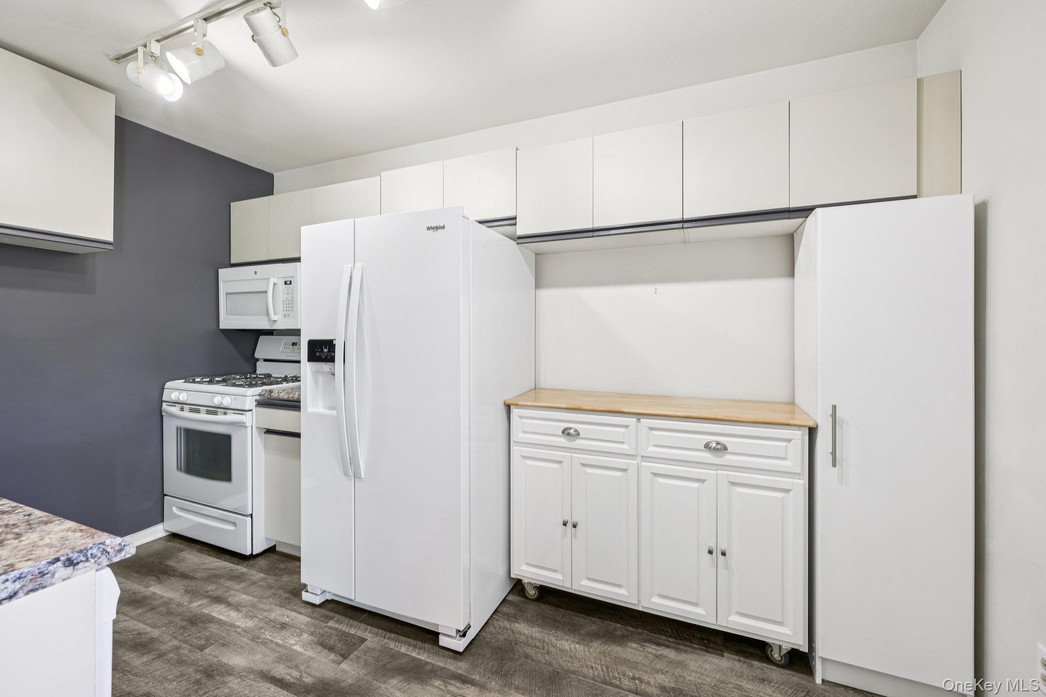 #7 photo, 34 Chester Lane, Nanuet , NY 10954