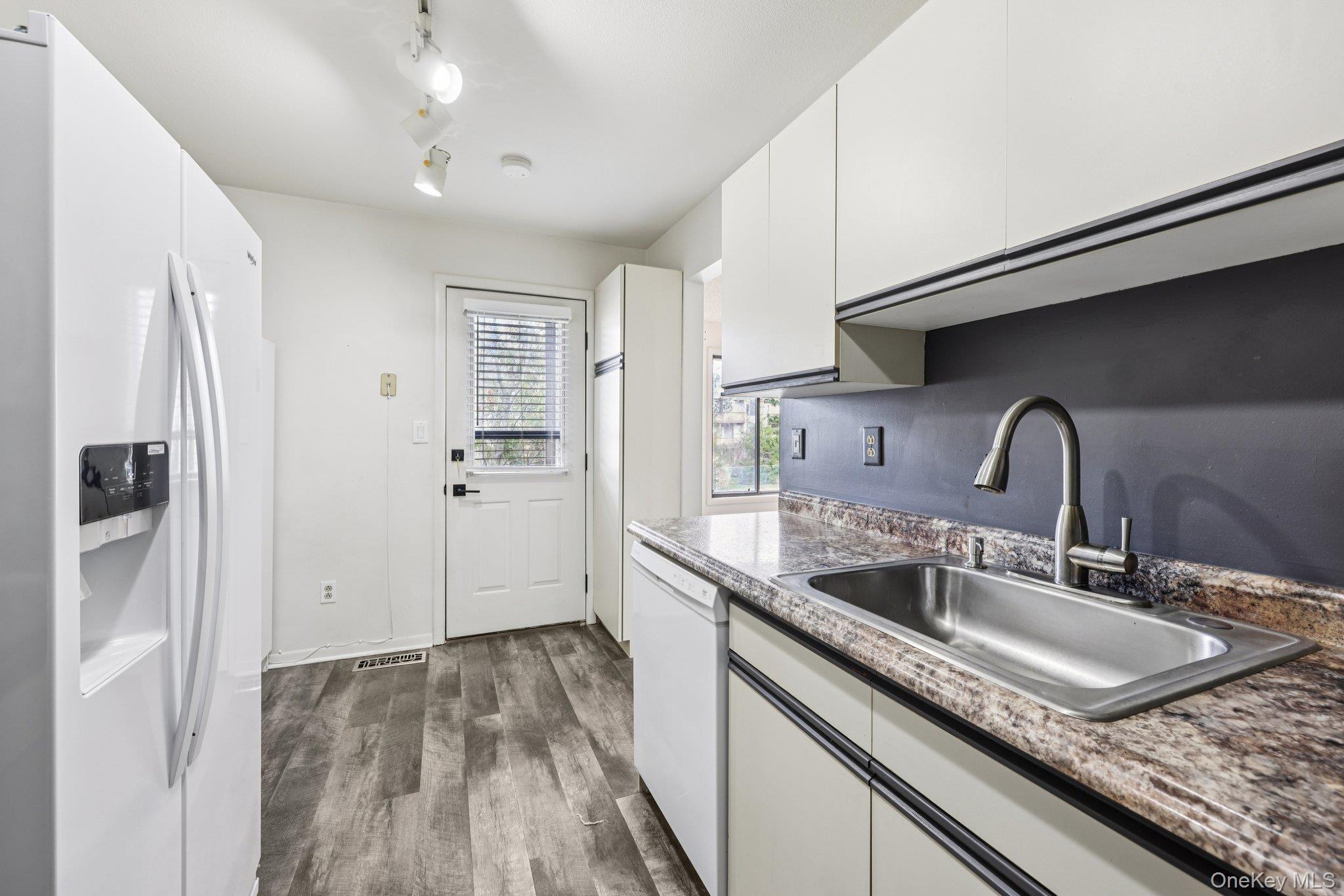 #8 photo, 34 Chester Lane, Nanuet , NY 10954