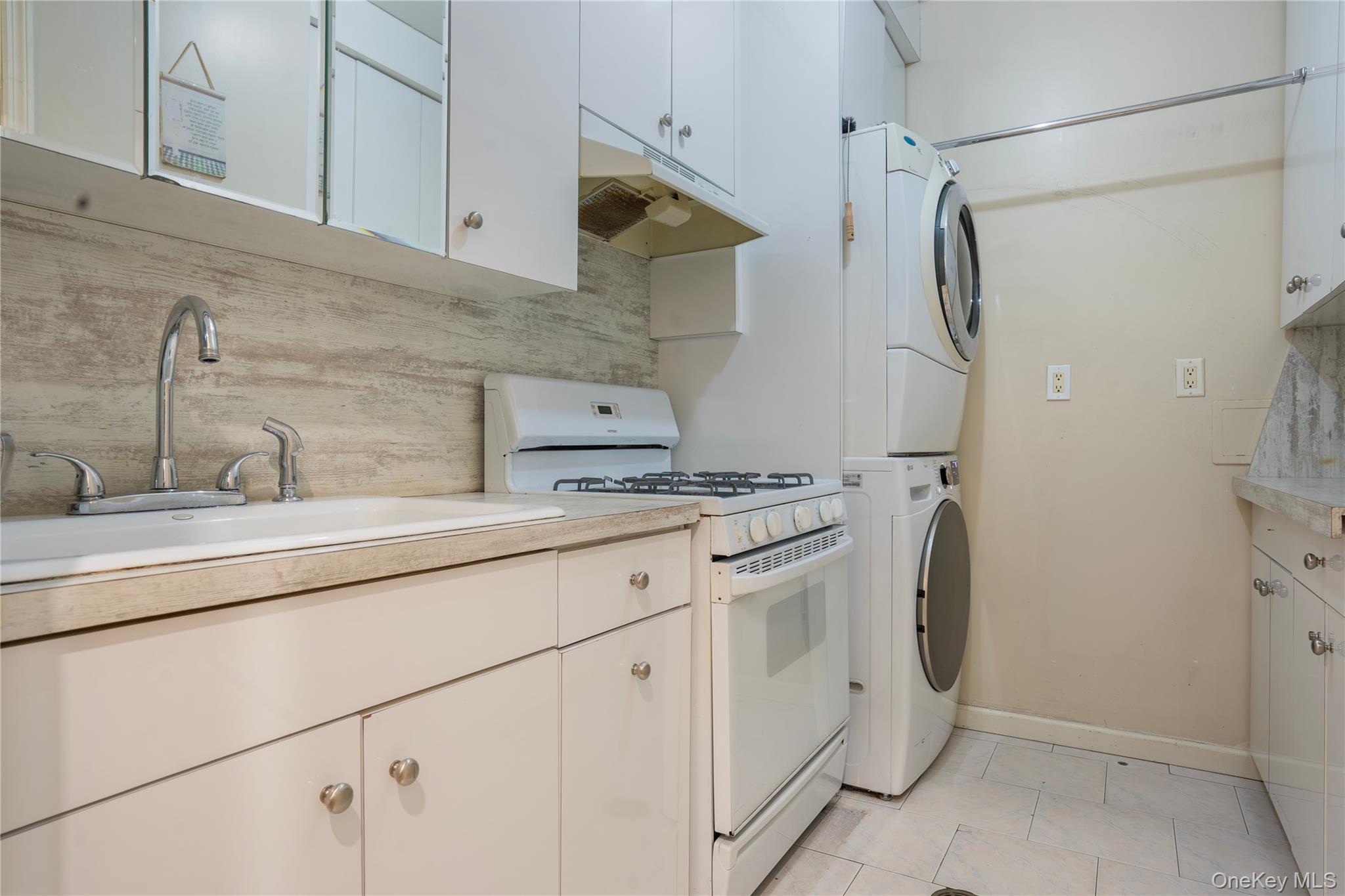 #15 photo, 41 Throop Avenue, Brooklyn , NY 11206