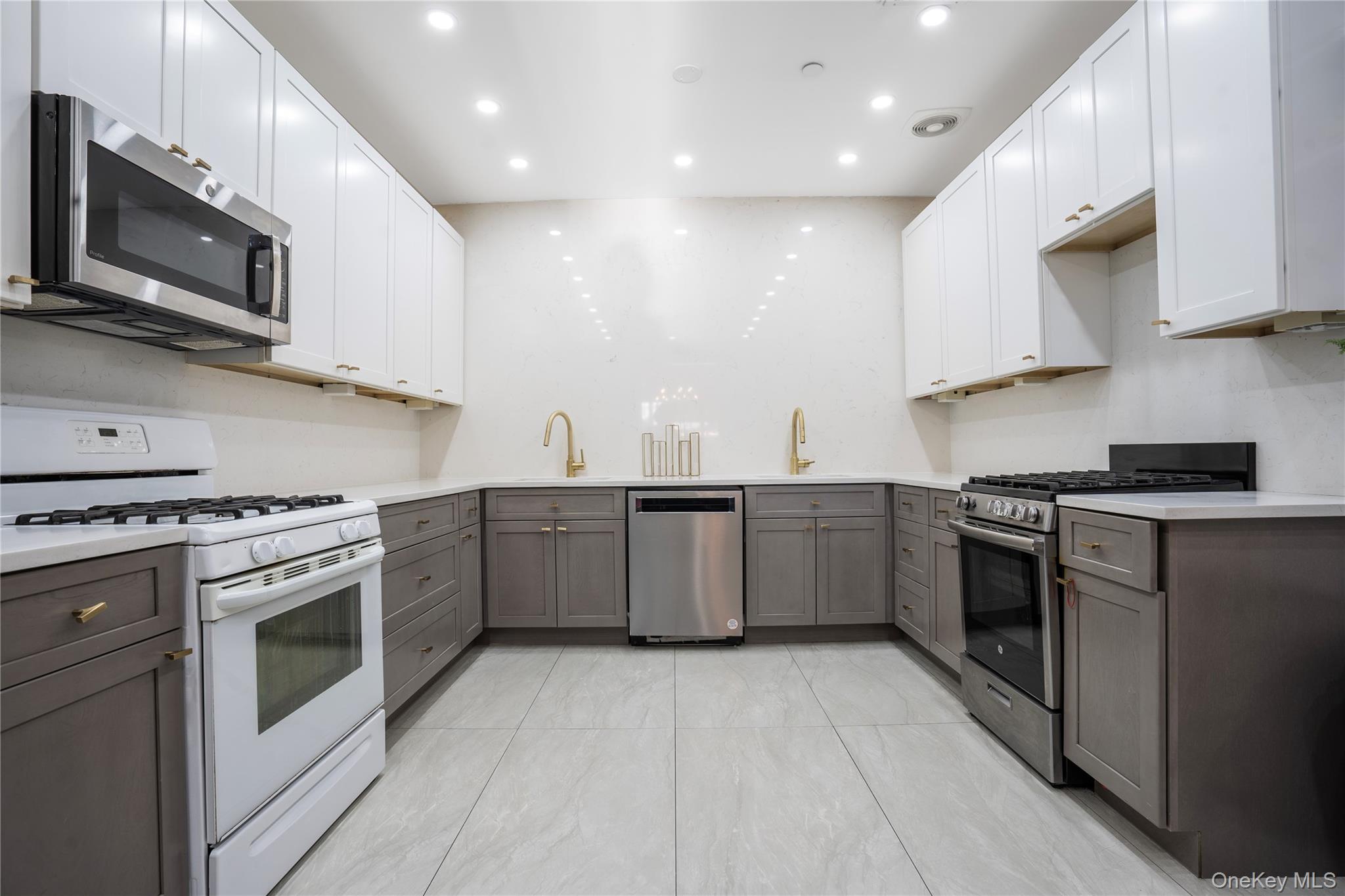 #6 photo, 41 Throop Avenue, Brooklyn , NY 11206