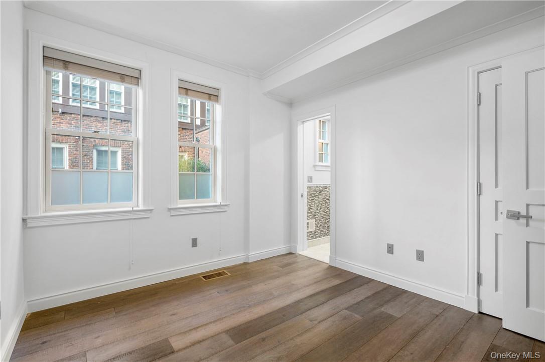 #13 photo, 26 East Parkway, Scarsdale , NY 10583