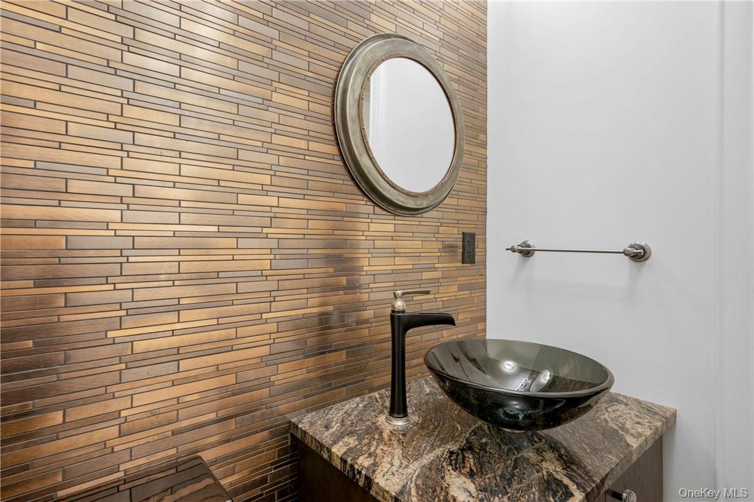 #8 photo, 26 East Parkway, Scarsdale , NY 10583