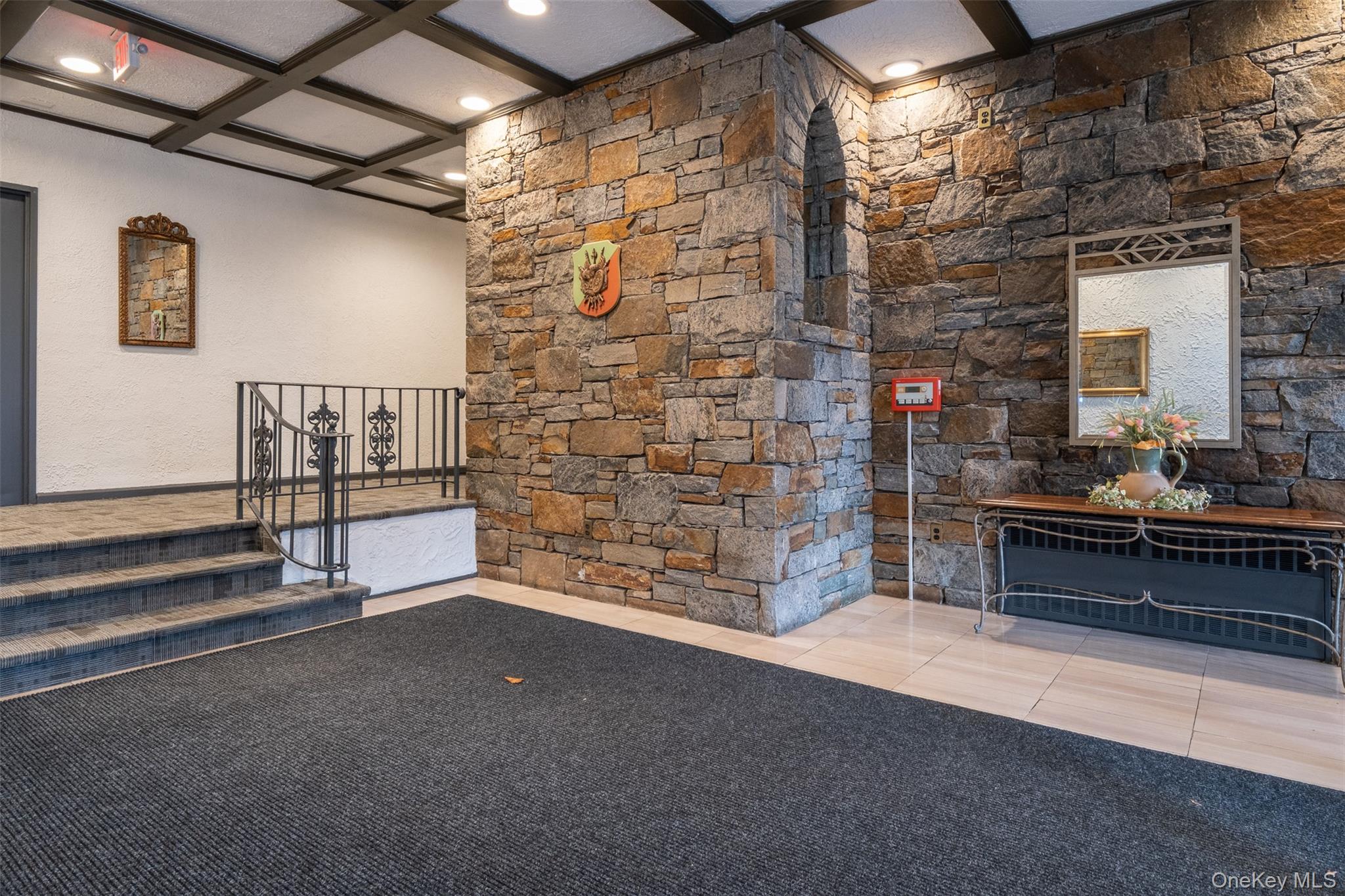 #17 photo, 25 Franklin Avenue, White Plains , NY 10601