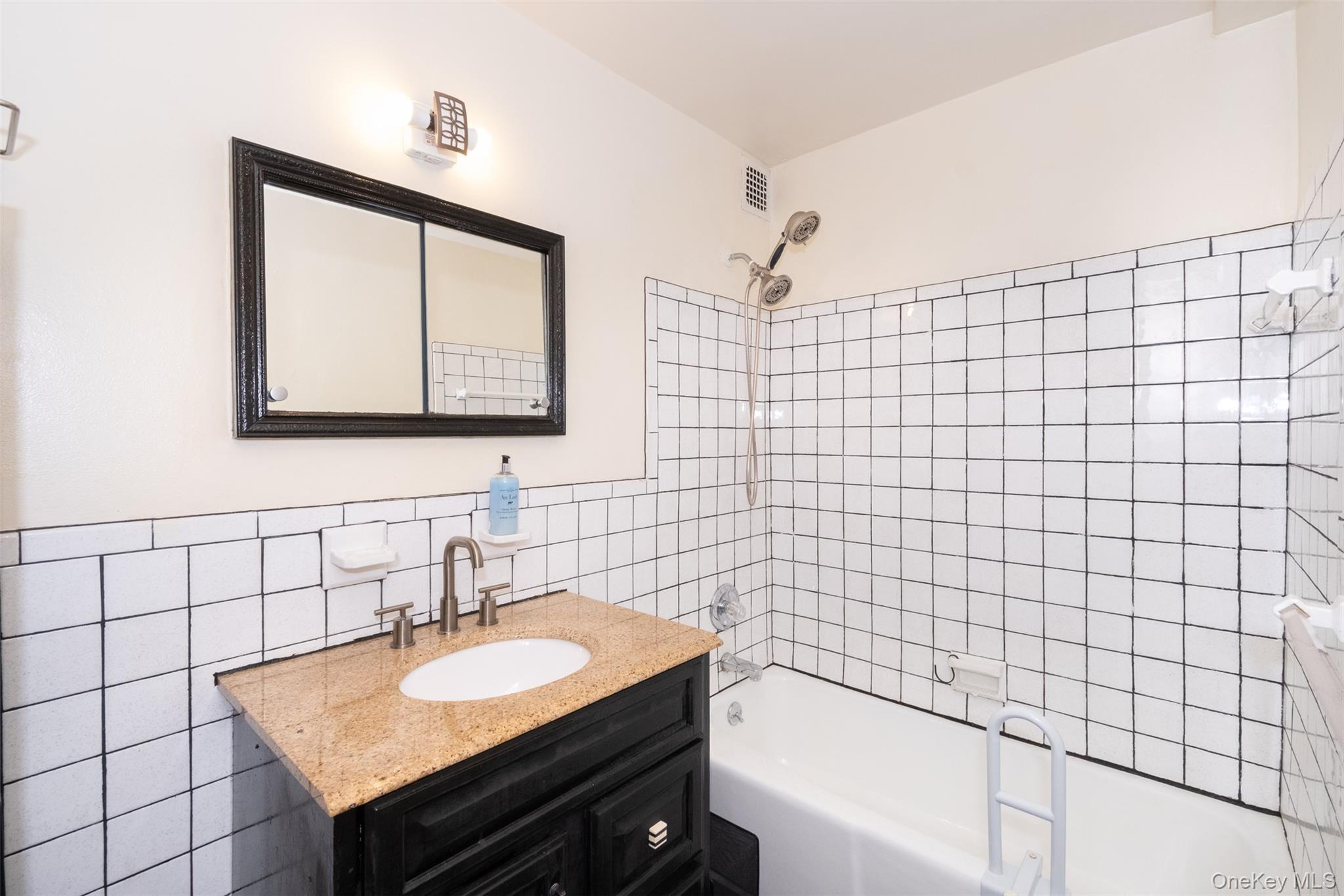 #9 photo, 25 Franklin Avenue, White Plains , NY 10601