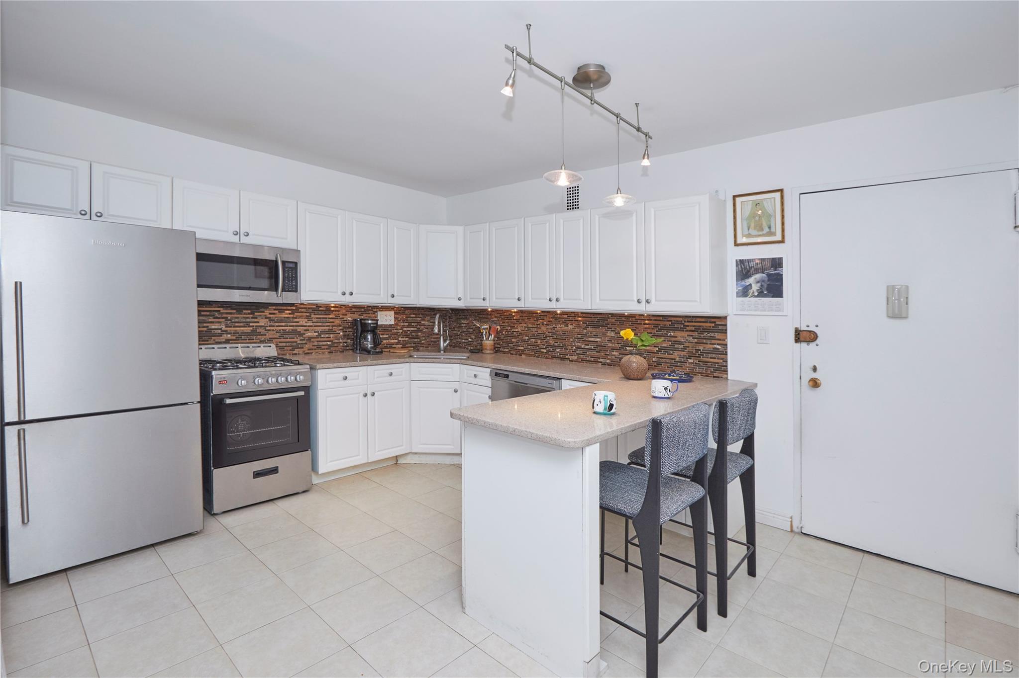 #5 photo, 2621 Palisade Avenue, Bronx , NY 10463