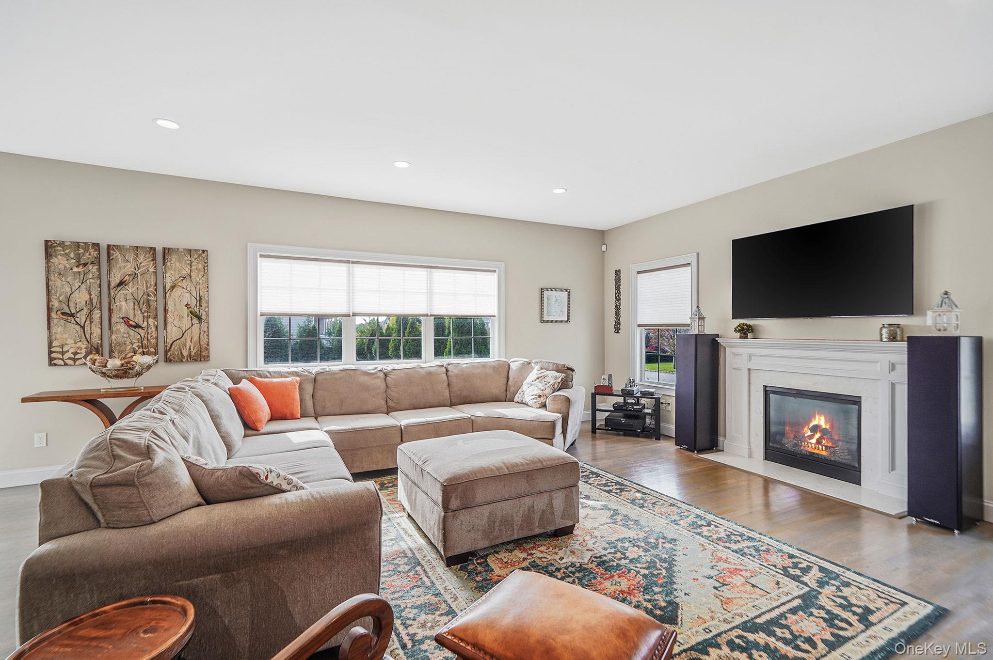 #9 photo, 20 Dogwood Lane, East Moriches , NY 11940