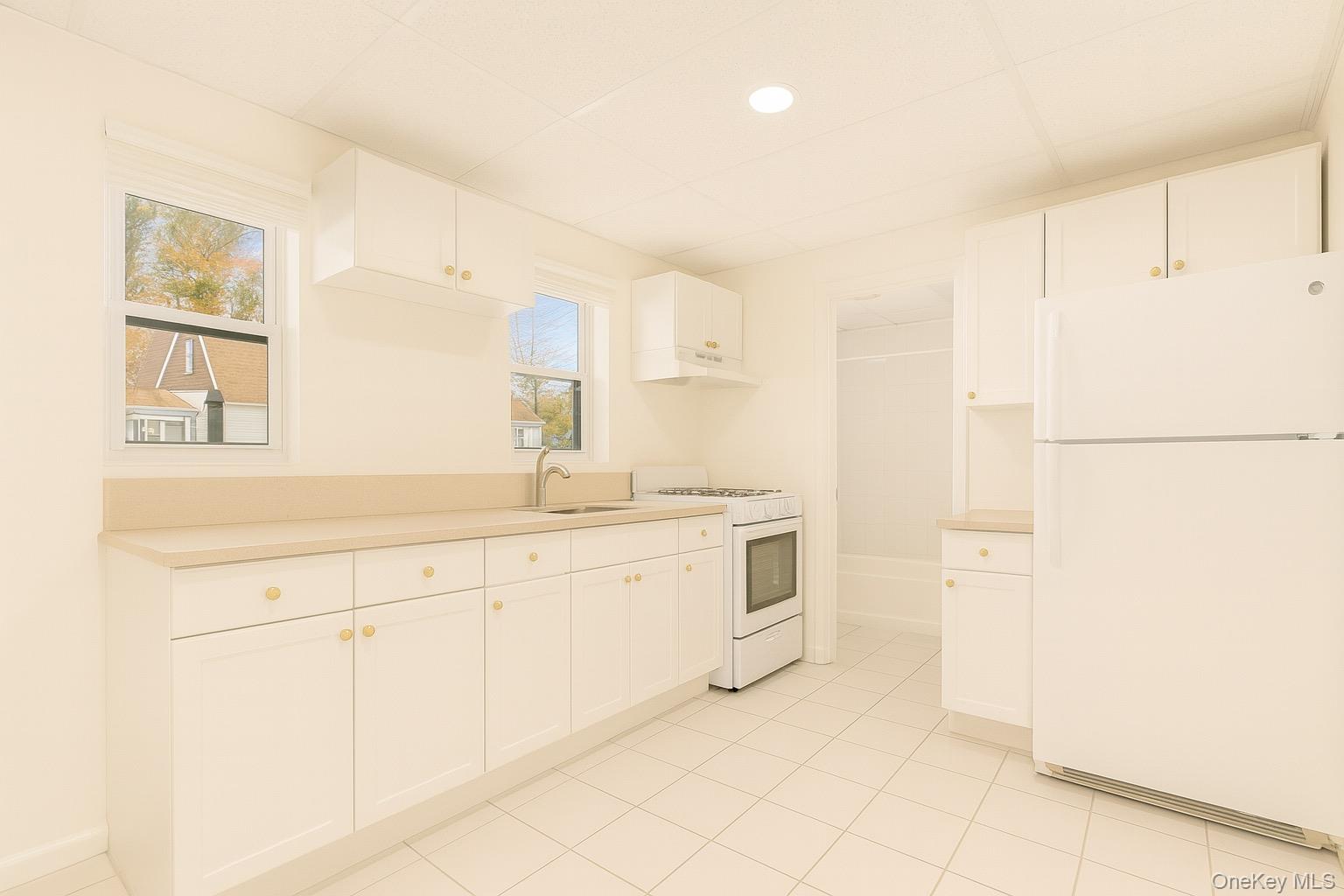 #2 photo, 174 Mills Pond Road, Saint James , NY 11780