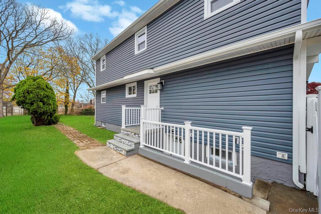 #7 photo, 15 Duane Drive, Ronkonkoma , NY 11779