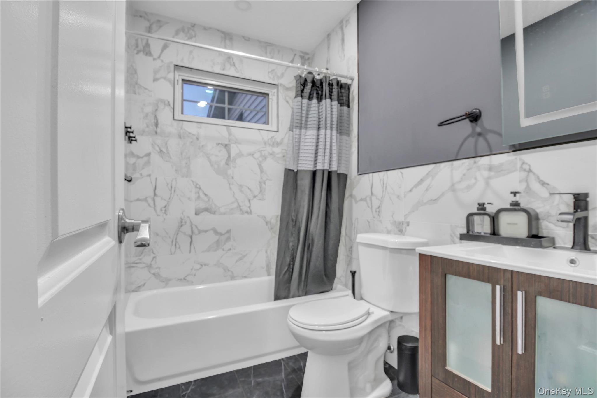 #15 photo, 858 Prescott Street, Valley Stream , NY 11580