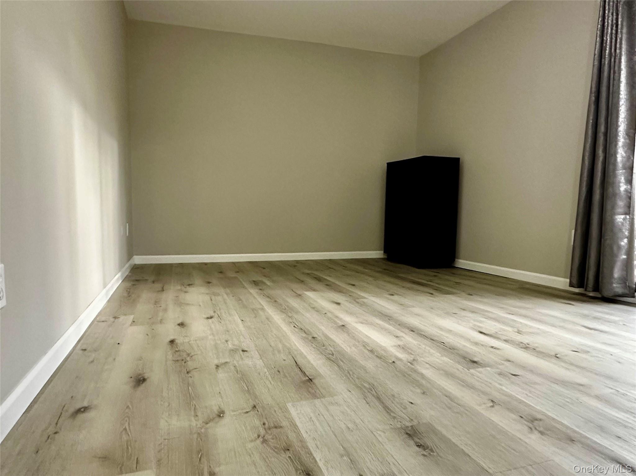 #11 photo, 143 Bailey Court, Middle Island , NY 11953