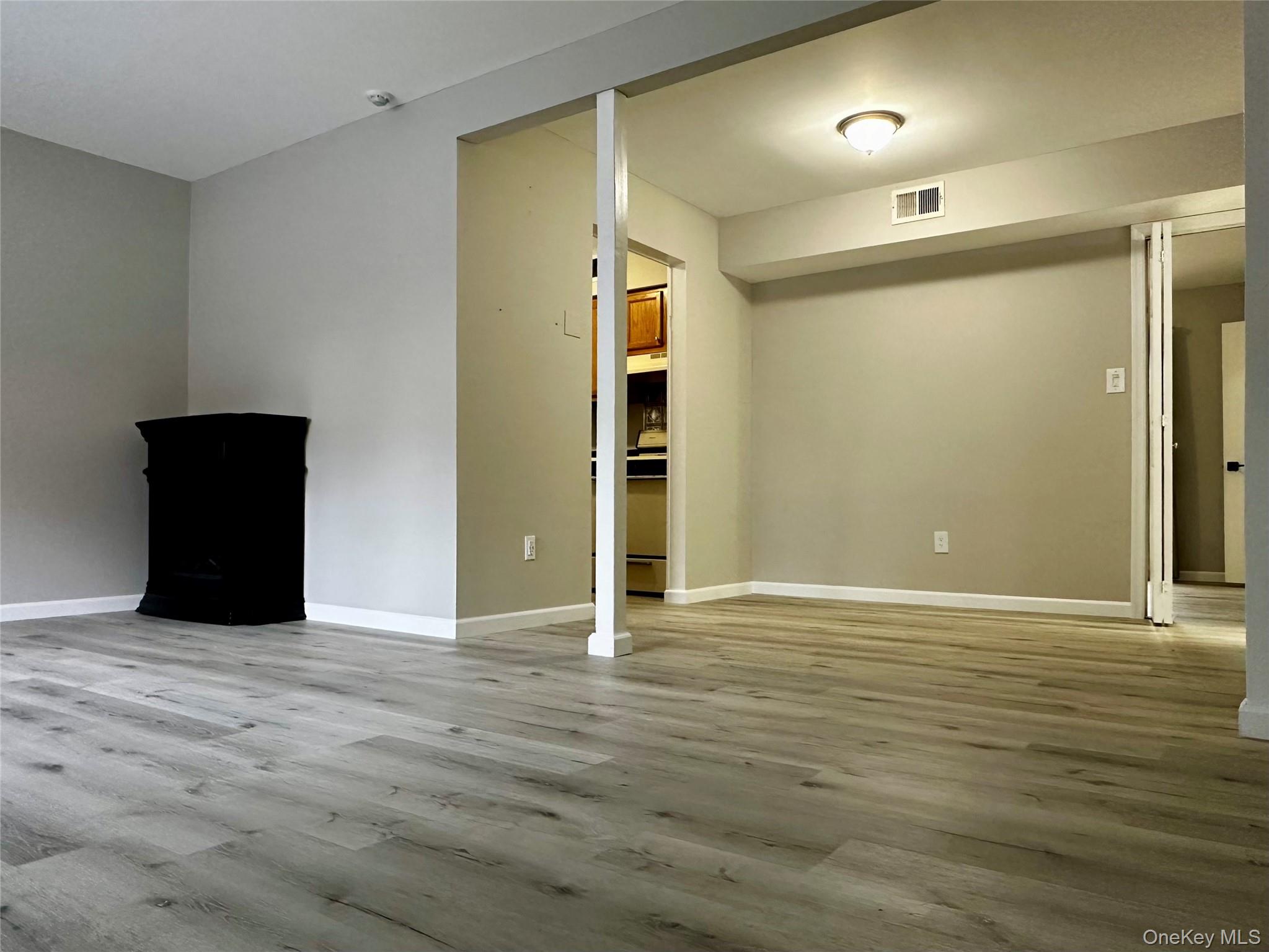 #2 photo, 143 Bailey Court, Middle Island , NY 11953