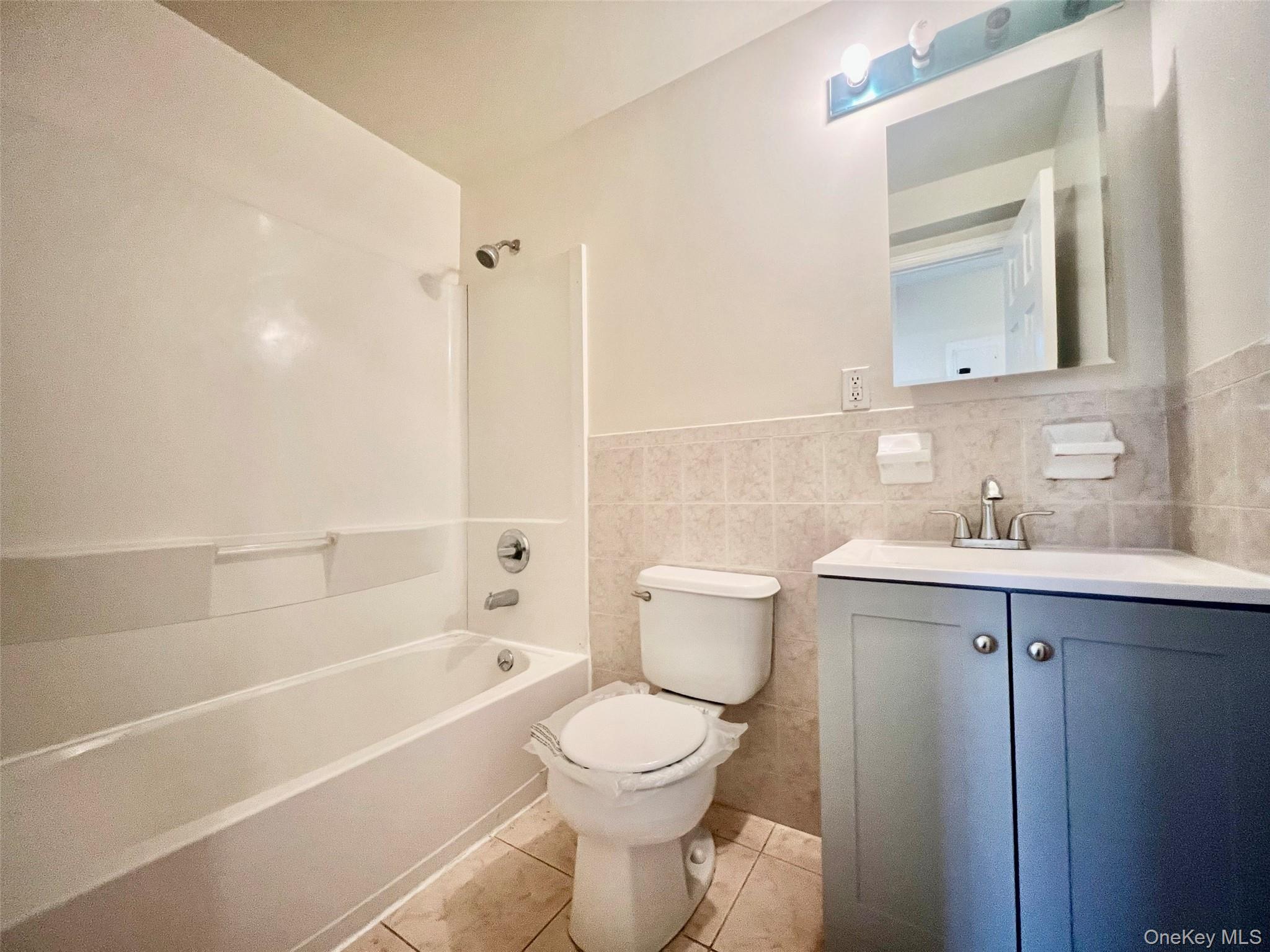 #5 photo, 9421 Alstyne Avenue, Elmhurst , NY 11373