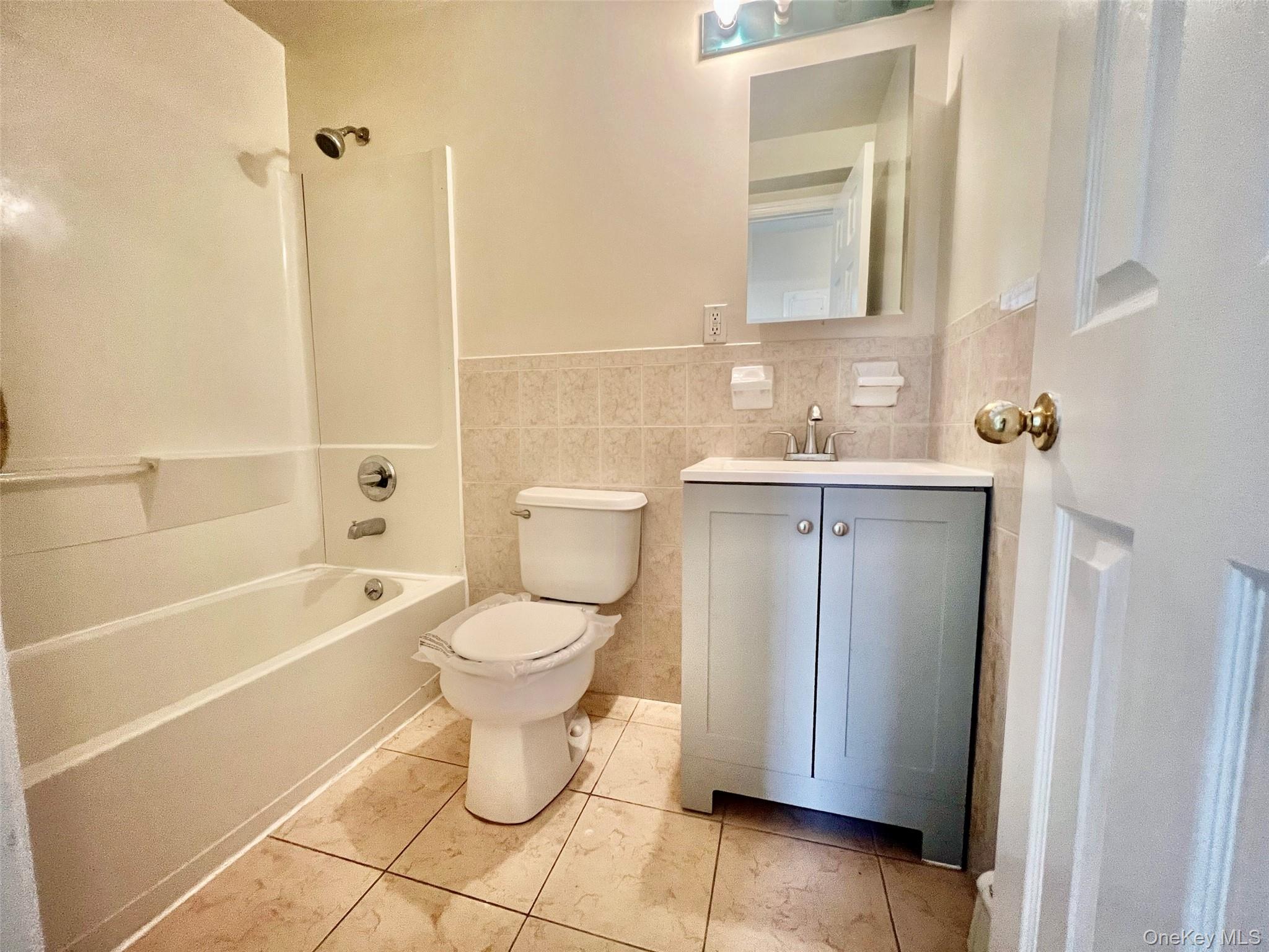 #6 photo, 9421 Alstyne Avenue, Elmhurst , NY 11373