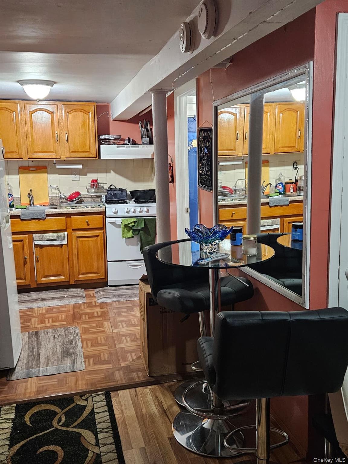 #13 photo, 187-11 104 Avenue, Saint Albans , NY 11412