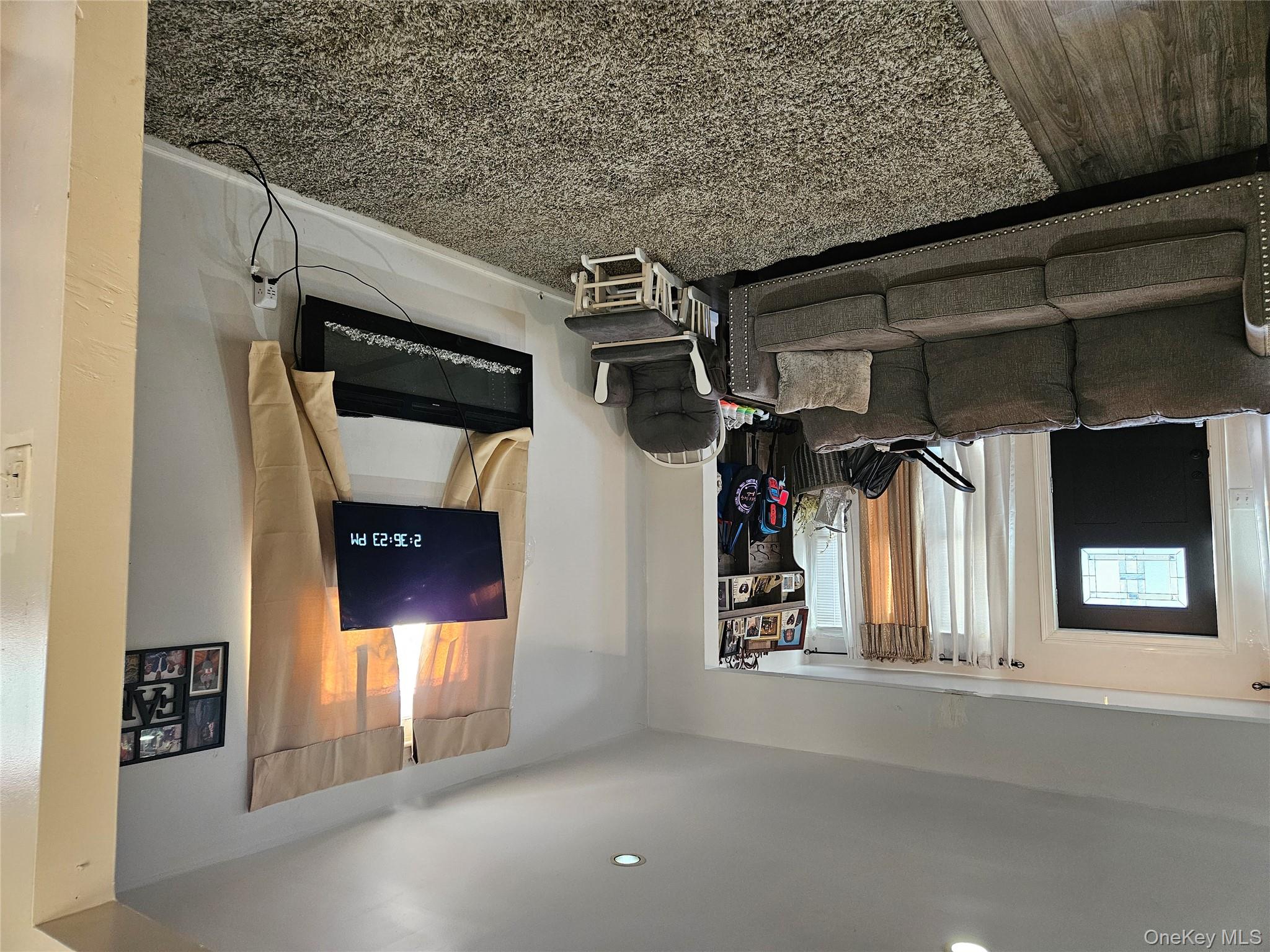 #3 photo, 187-11 104 Avenue, Saint Albans , NY 11412