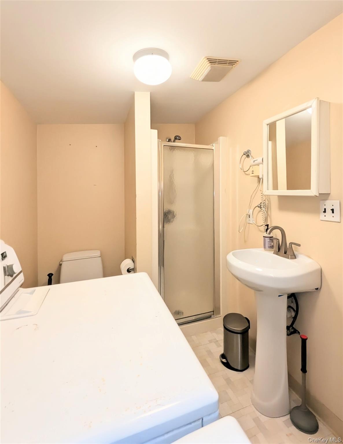 #5 photo, 94 Walter Court, Commack , NY 11725