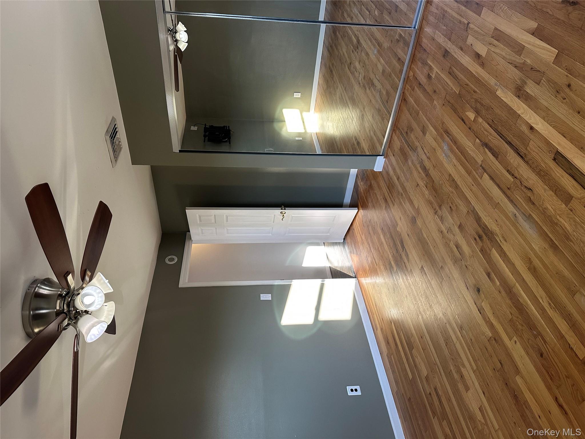 #11 photo, 1362 Hummel Avenue, سوفولك Holbrook , NY 11741