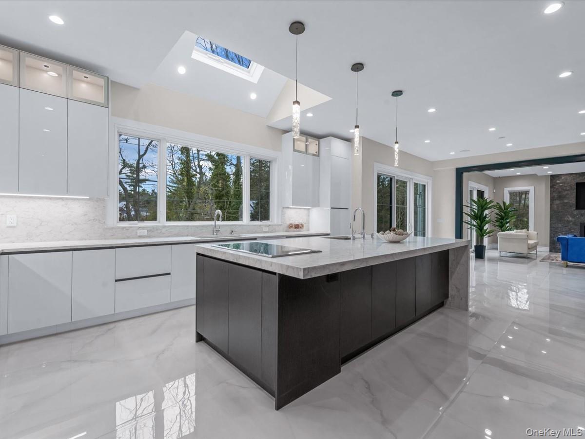 #10 photo, 6 Hickory Drive, Great Neck , NY 11021