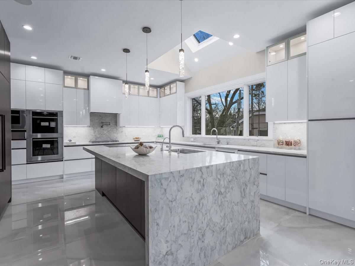 #9 photo, 6 Hickory Drive, Great Neck , NY 11021