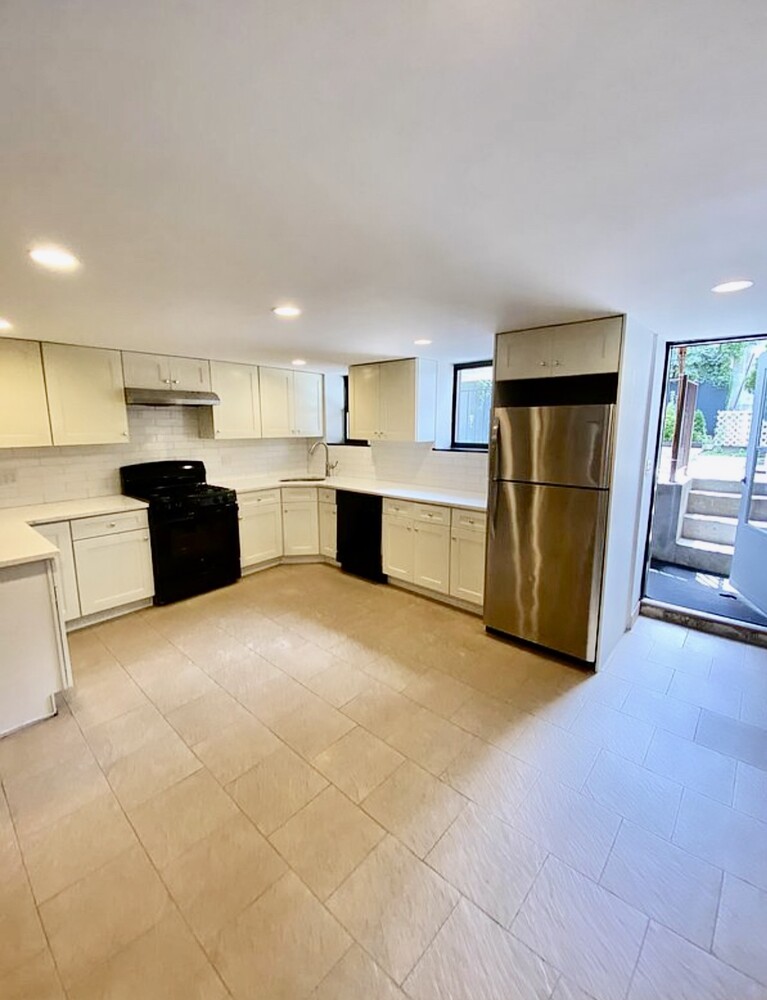 #2 photo, Brooklyn, Columbia St Waterfr , NY 11231