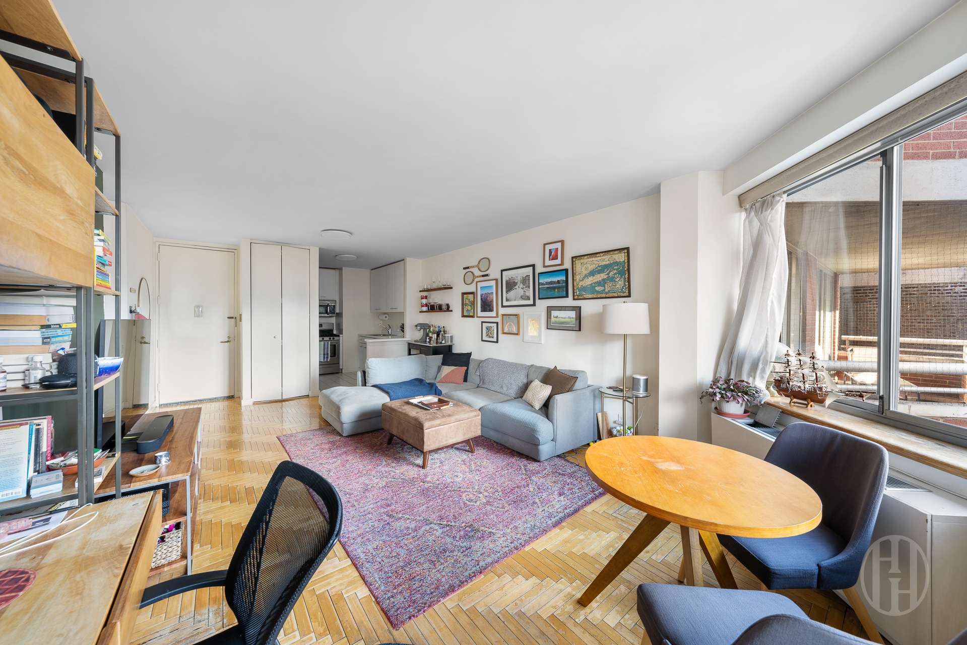 #5 photo, 401 E 84th Street, Upper East Side , NY 10028