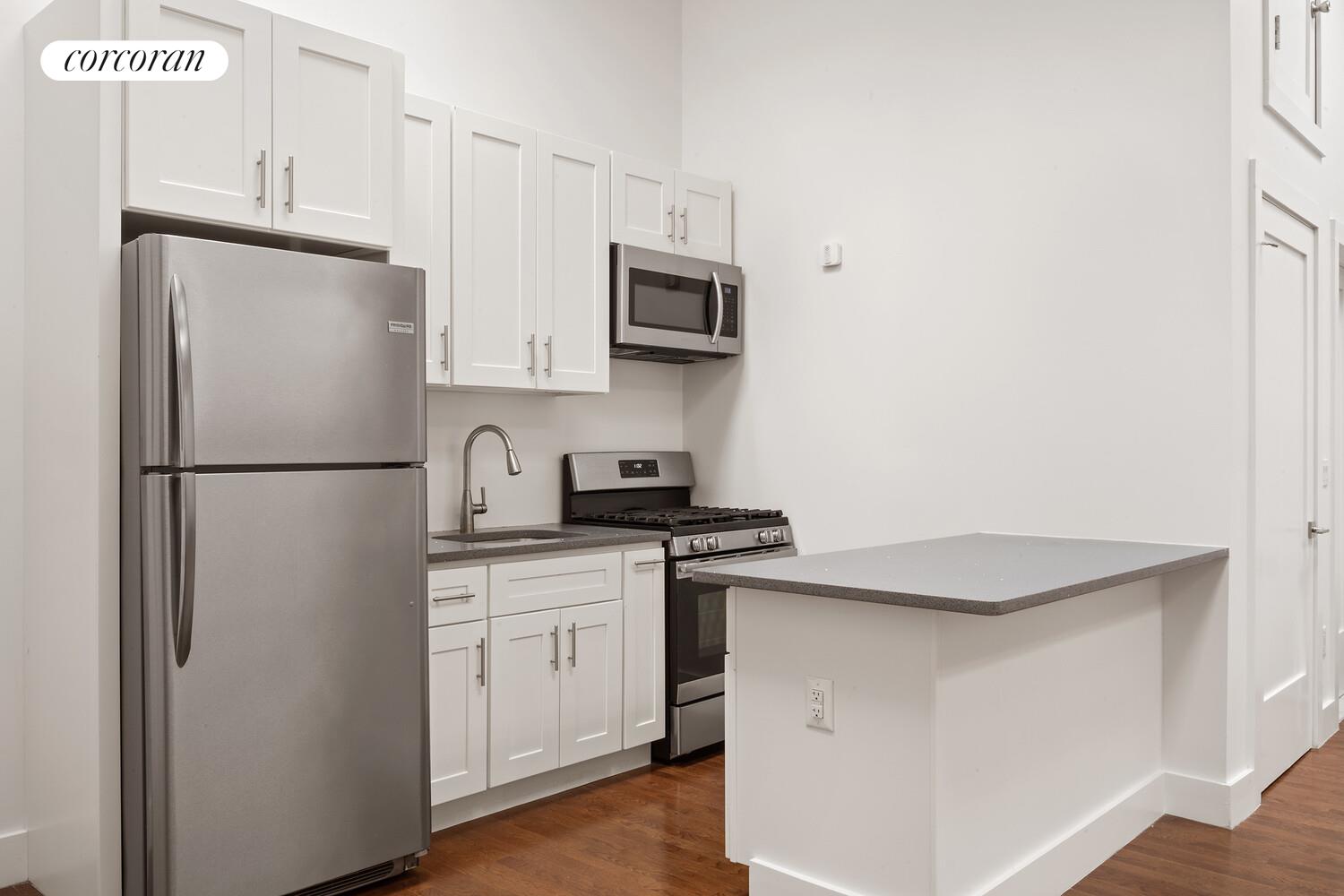 #6 photo, Brooklyn, Williamsburg,North , NY 11211