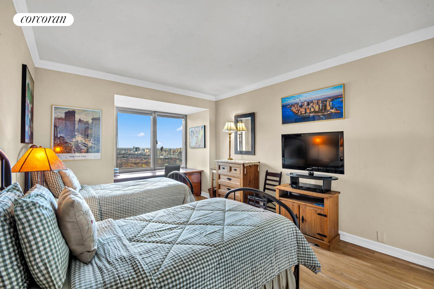 #9 photo, New York City, Hells Kitchen , NY 10019