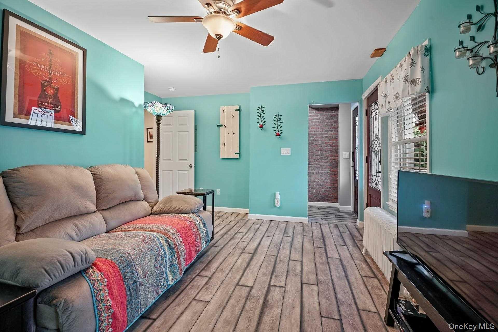 #17 photo, 95 Washington Avenue, Beacon , NY 12508