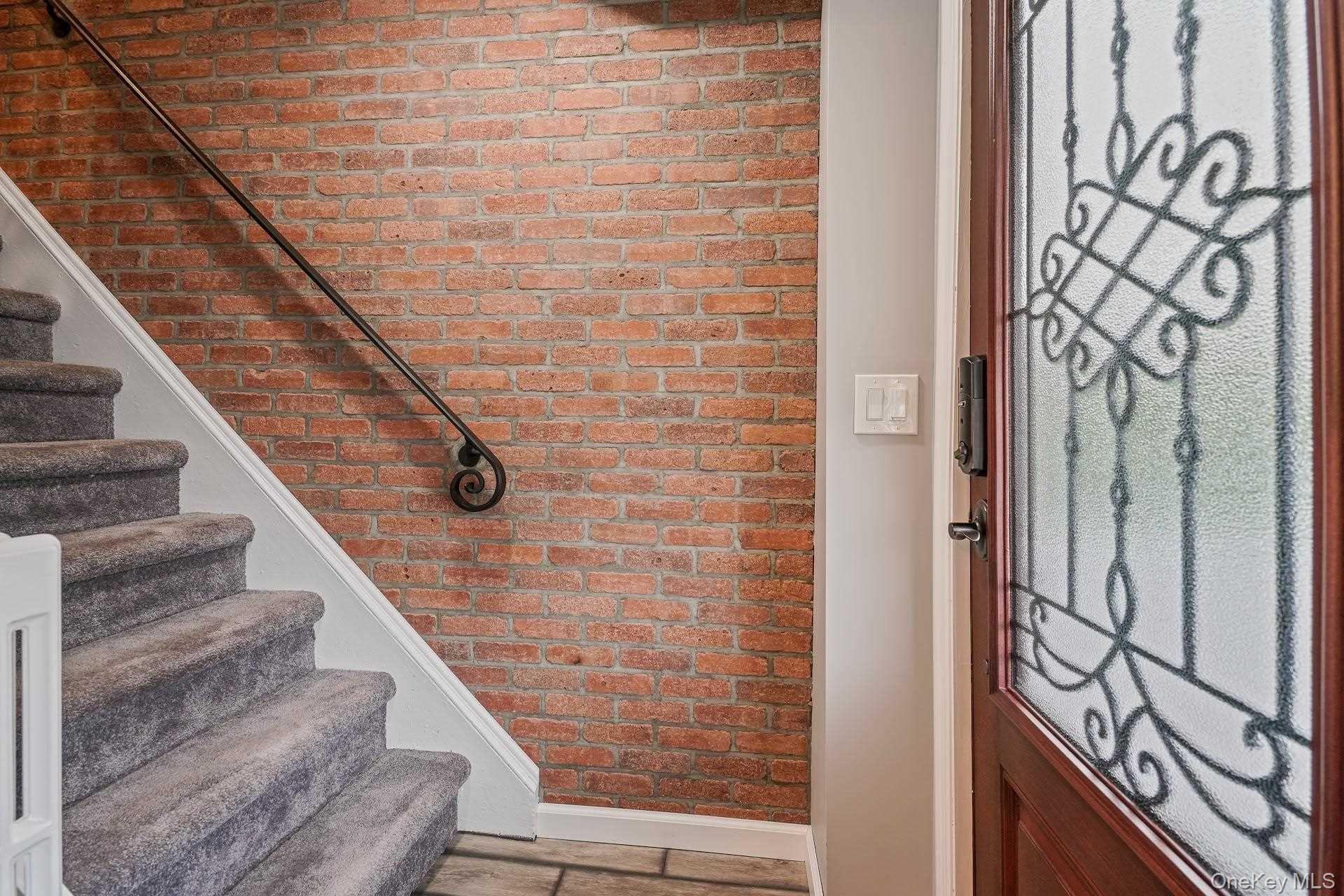 #4 photo, 95 Washington Avenue, Beacon , NY 12508