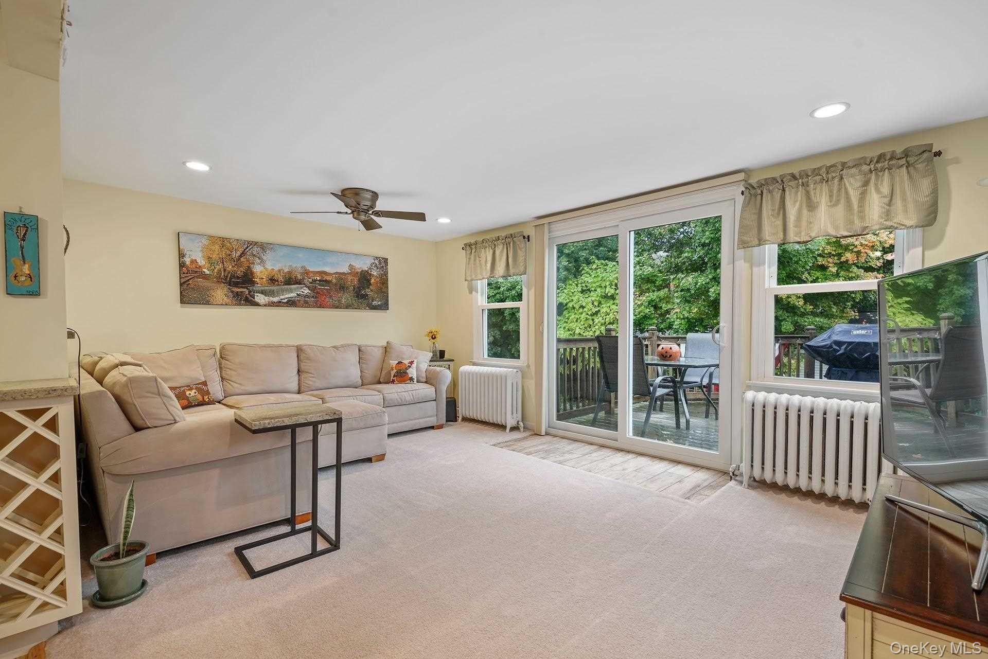 #6 photo, 95 Washington Avenue, Beacon , NY 12508