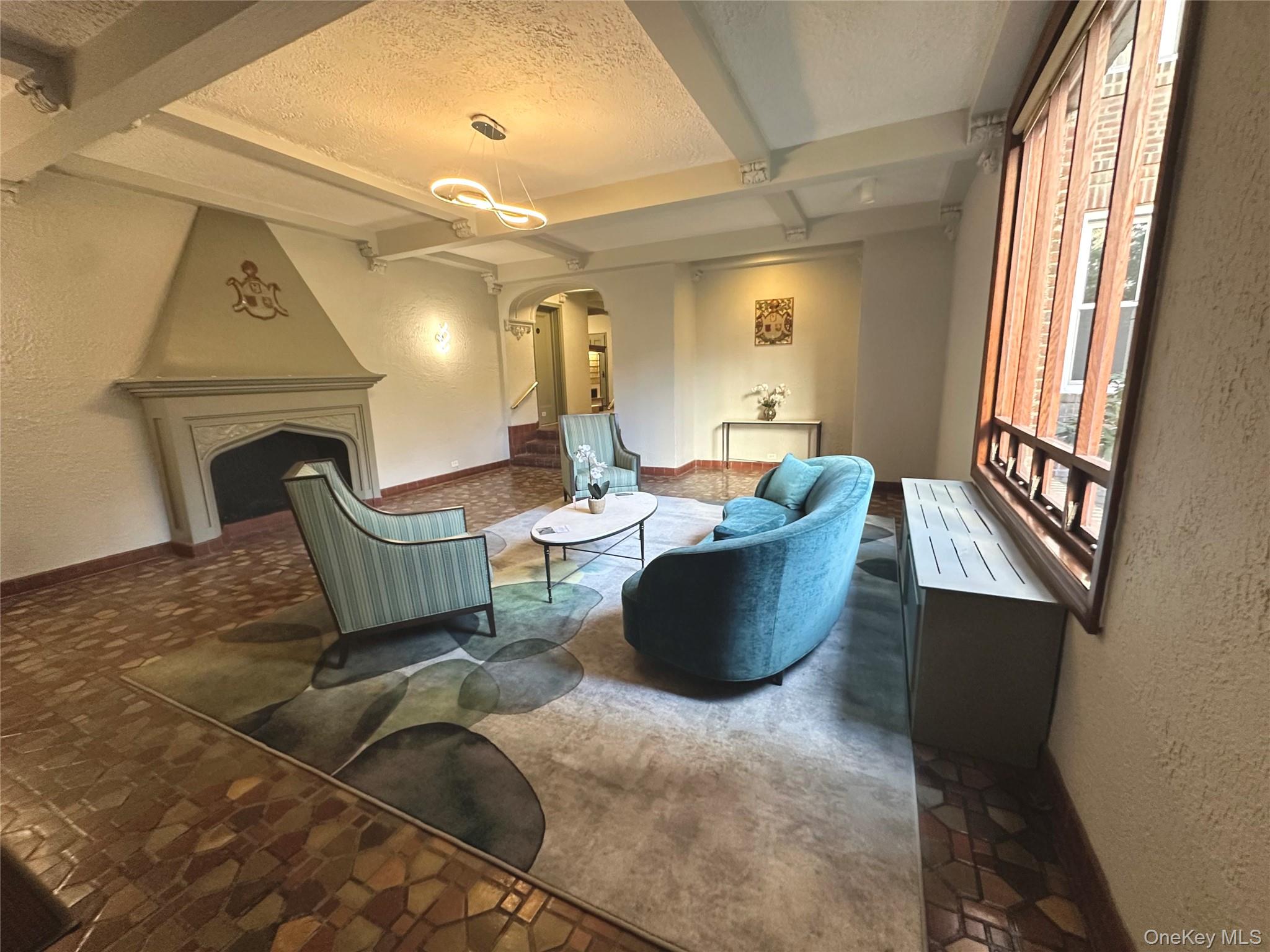 #2 photo, 1468 Midland Avenue, Bronxville , NY 10708