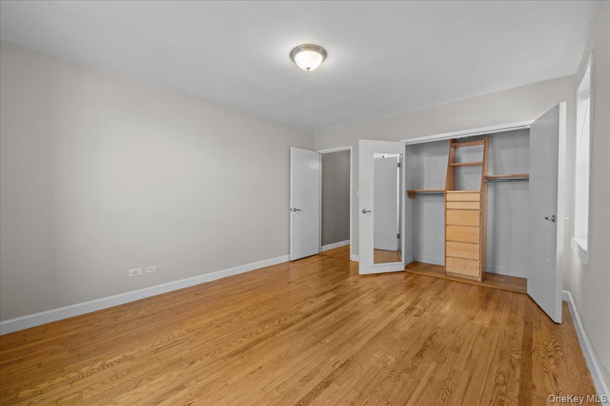 #8 photo, 3260 Netherland Avenue, Bronx , NY 10463