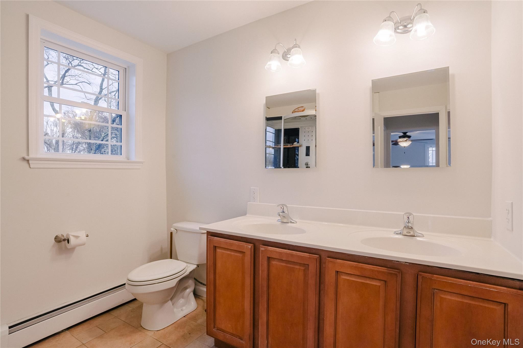 #18 photo, 1054 Columbia Street, Kingston , NY 12401