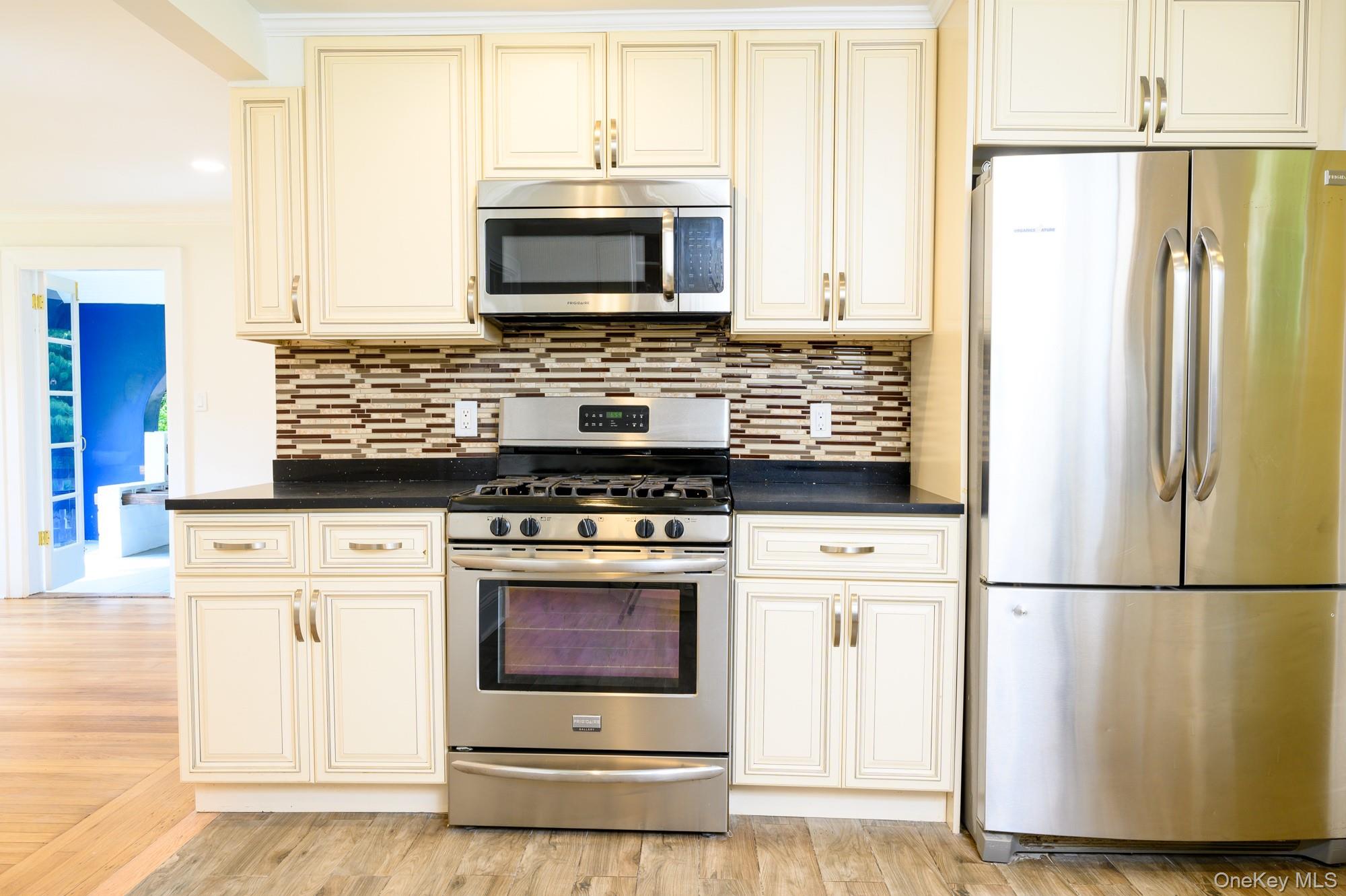 #9 photo, 15 Ranger Place, New Rochelle , NY 10804