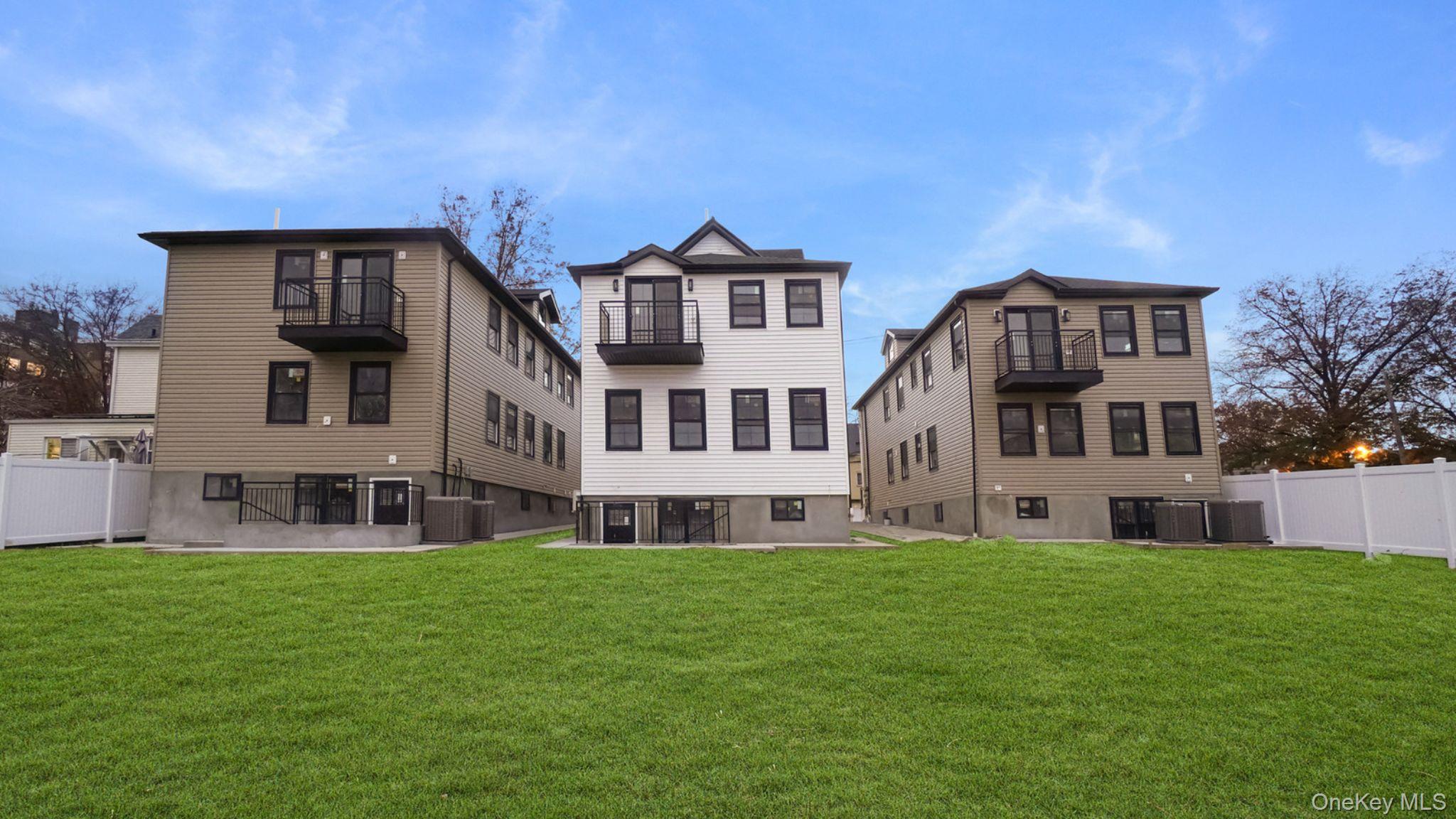 #4 photo, 340 E 234th Street, Bronx , NY 10470