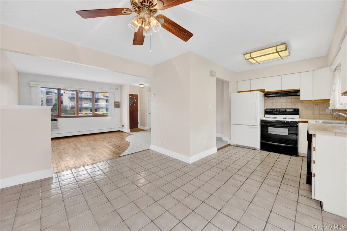 #7 photo, 537A Ellsworth Avenue, Bronx , NY 10465