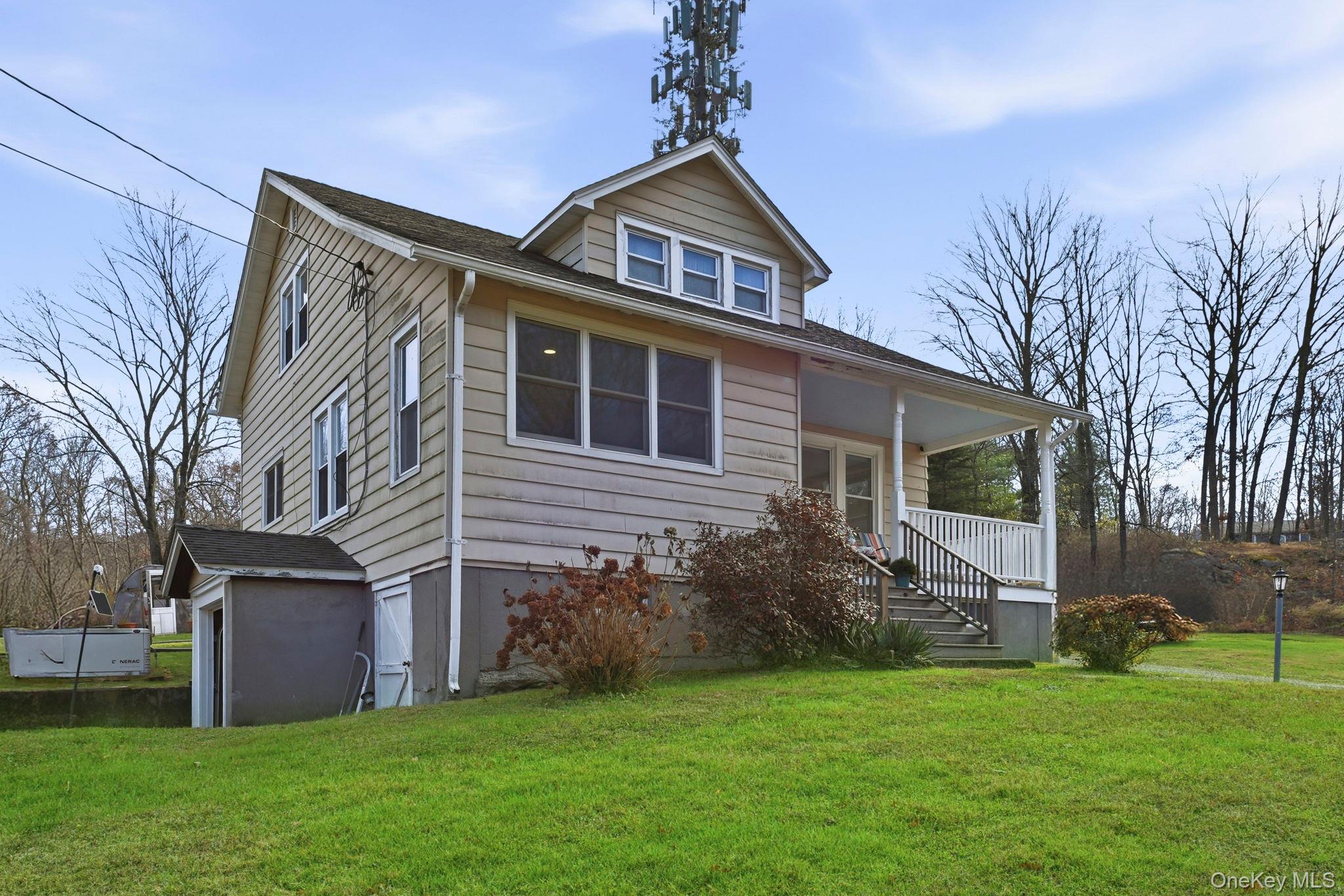 #17 photo, 1924 Route 9, Garrison , NY 10524