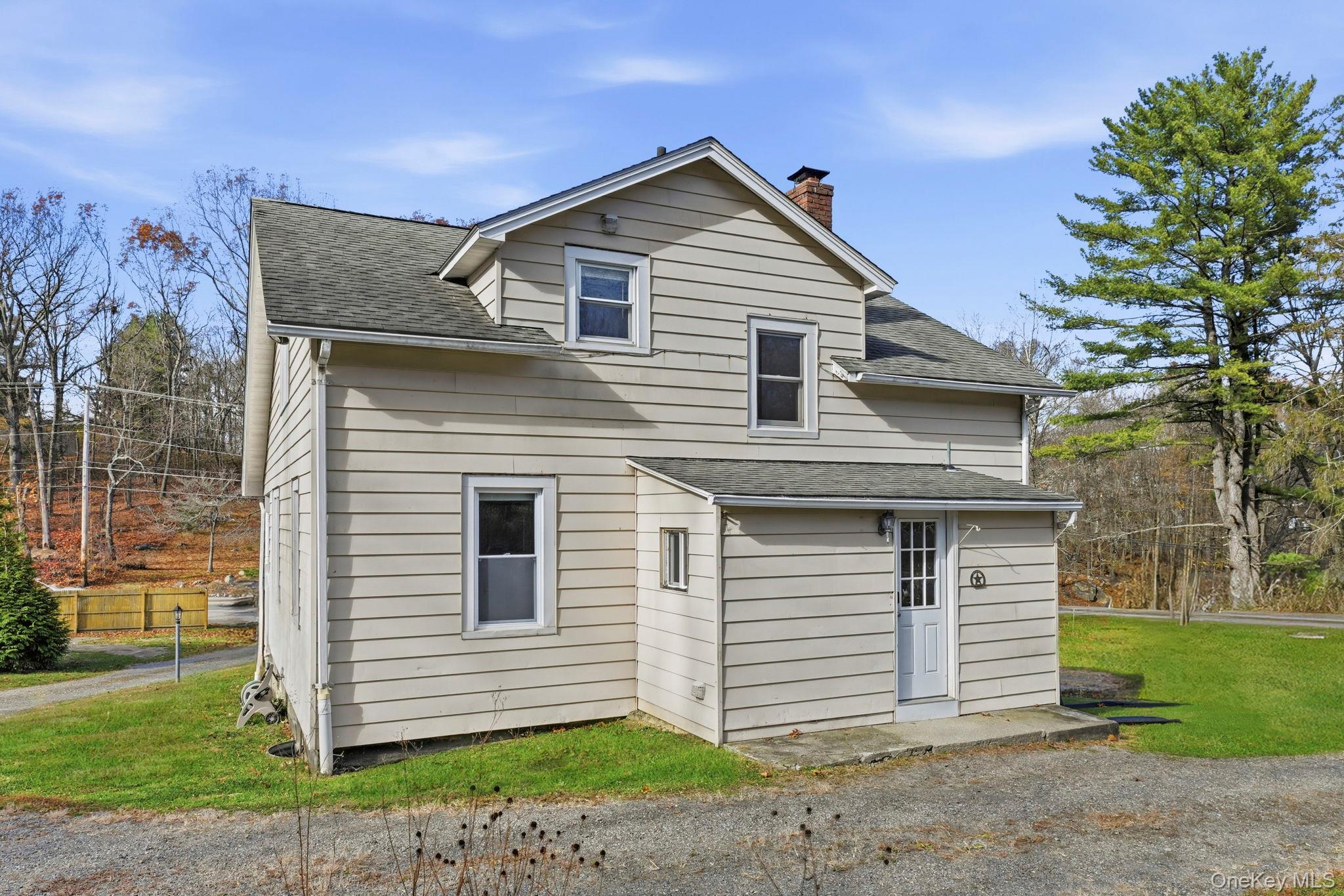 #18 photo, 1924 Route 9, Garrison , NY 10524